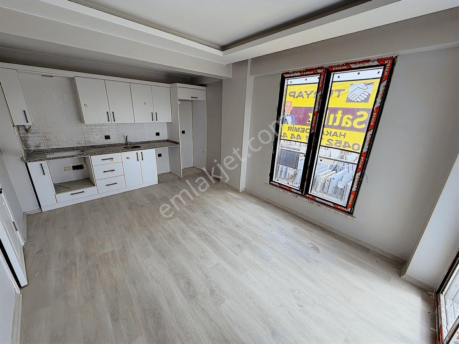 Cumhuriyet'te Satılık Sıfır 2+1 Ara Kat Ve Güney Cephe - Görsel 16