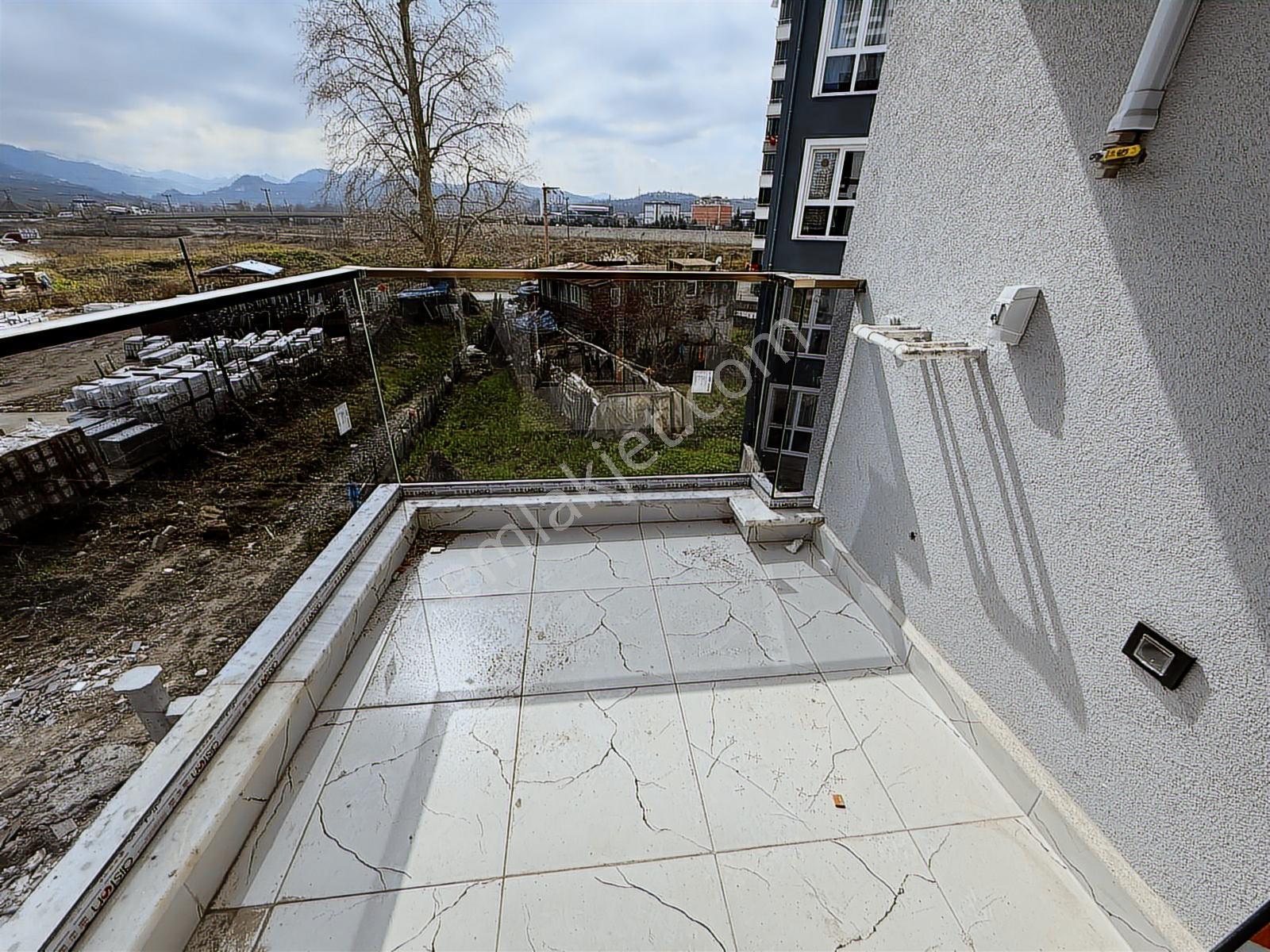 Cumhuriyet'te Satılık Sıfır 2+1 Ara Kat Ve Güney Cephe - Görsel 24