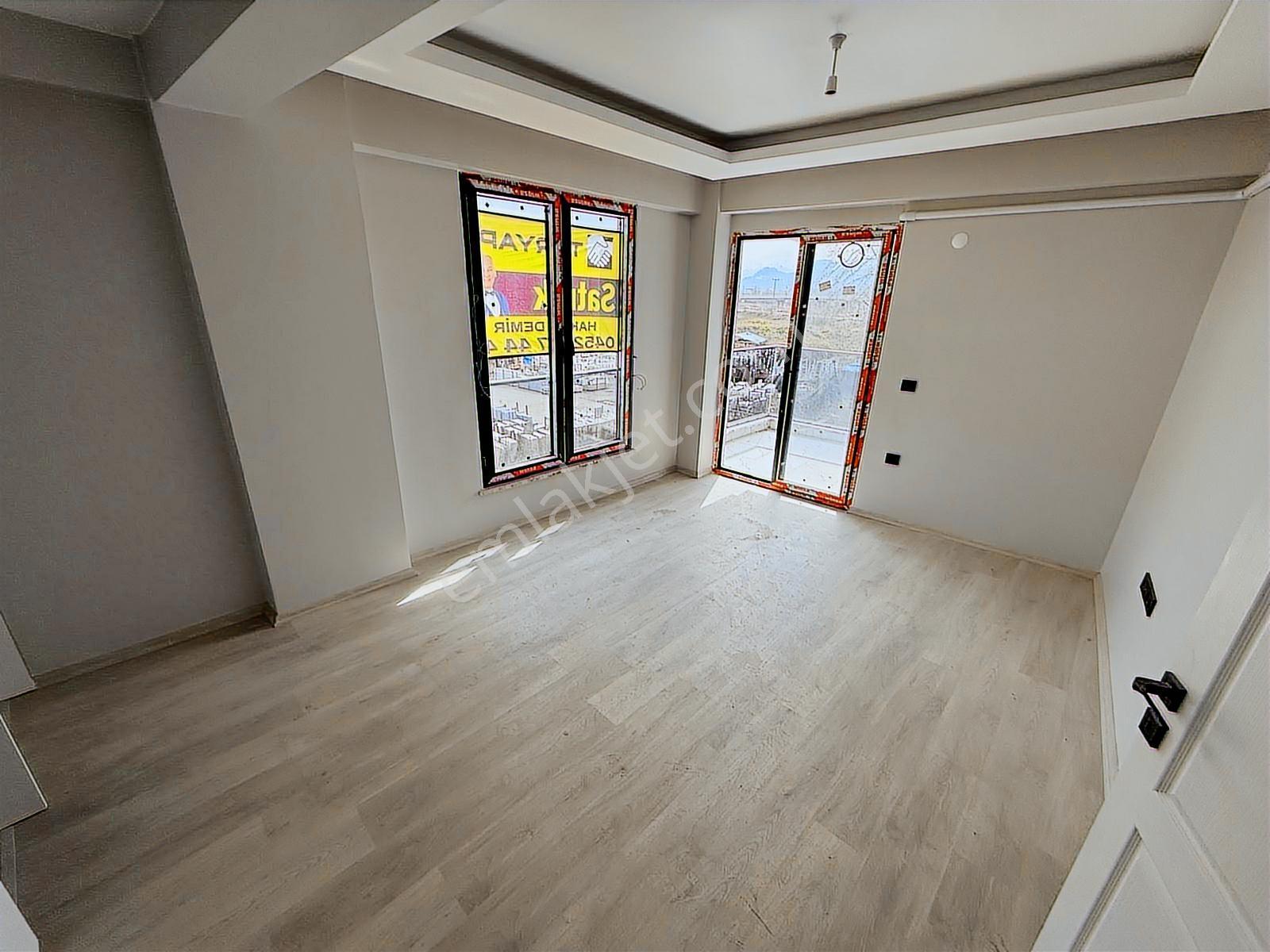 Cumhuriyet'te Satılık Sıfır 2+1 Ara Kat Ve Güney Cephe - Görsel 27