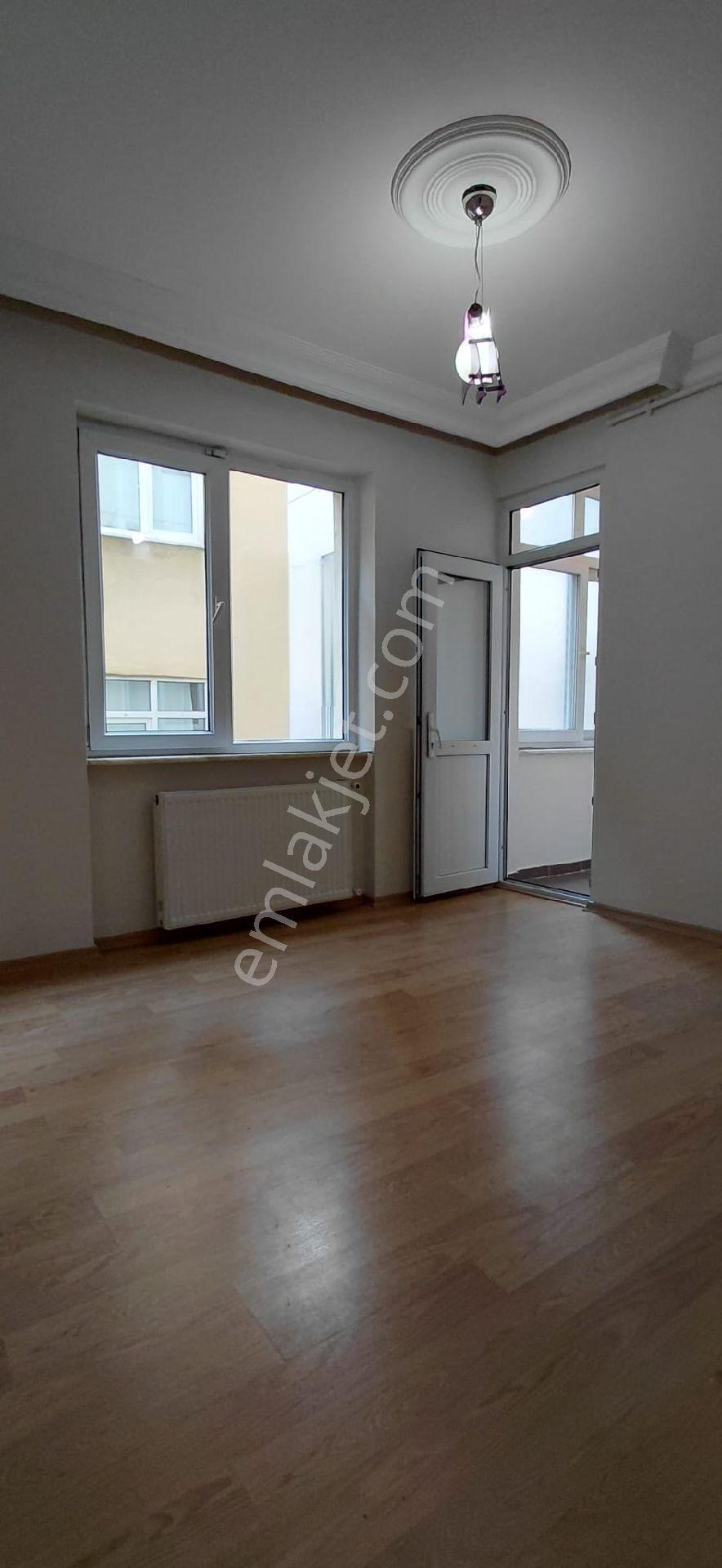 S.evler Merkezde Metrobüse 3dk.yeni Binada Otoparkli 3+1 130m2 3.kat Lüx Kupon Daire - Görsel 9