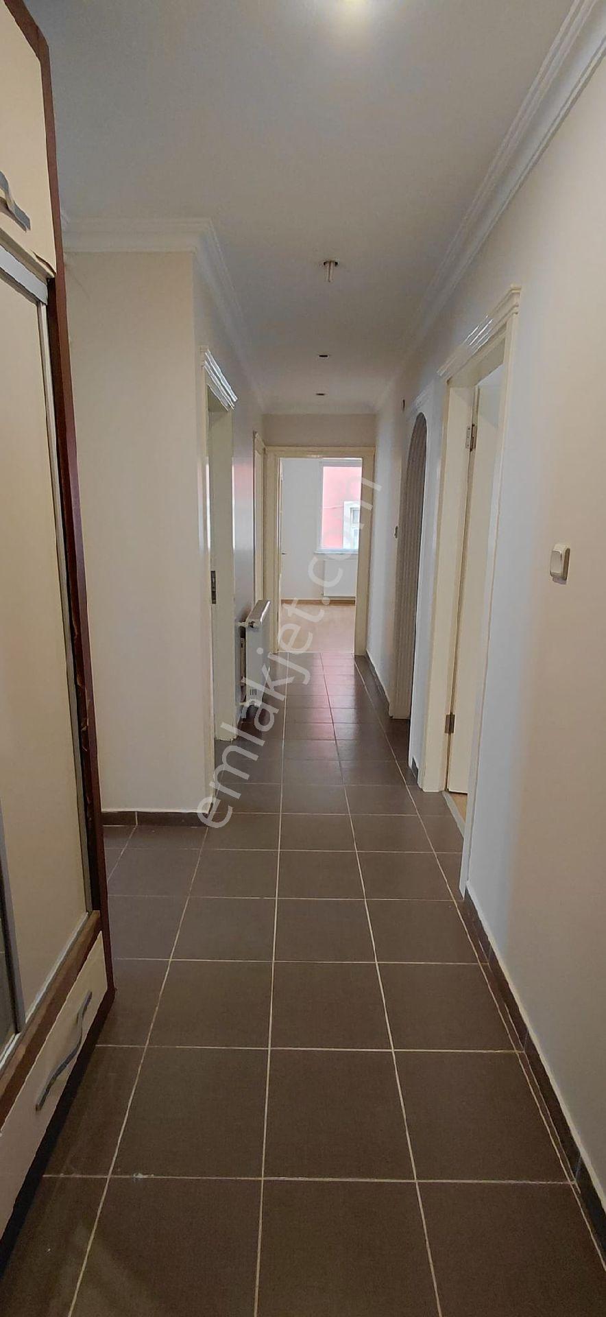 S.evler Merkezde Metrobüse 3dk.yeni Binada Otoparkli 3+1 130m2 3.kat Lüx Kupon Daire - Görsel 23