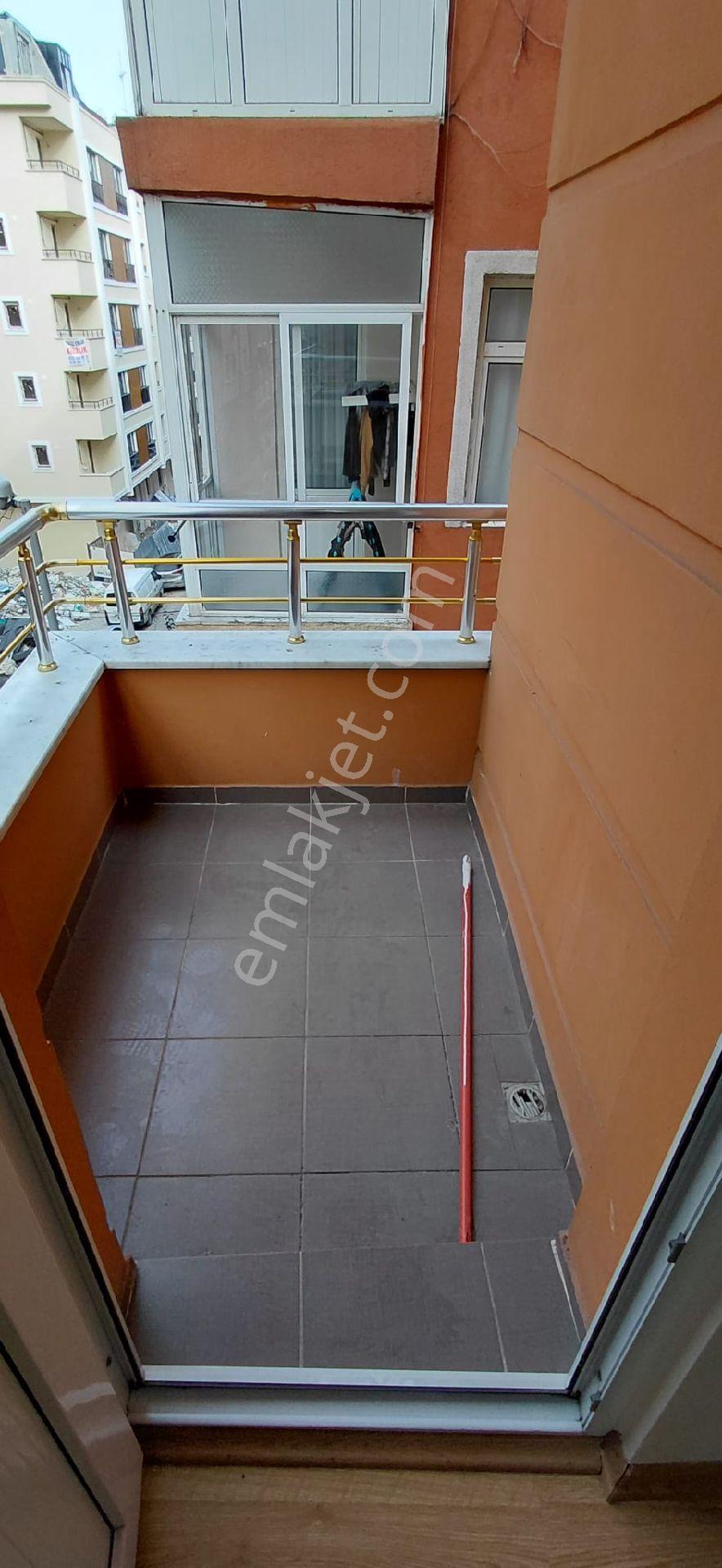 S.evler Merkezde Metrobüse 3dk.yeni Binada Otoparkli 3+1 130m2 3.kat Lüx Kupon Daire - Görsel 32
