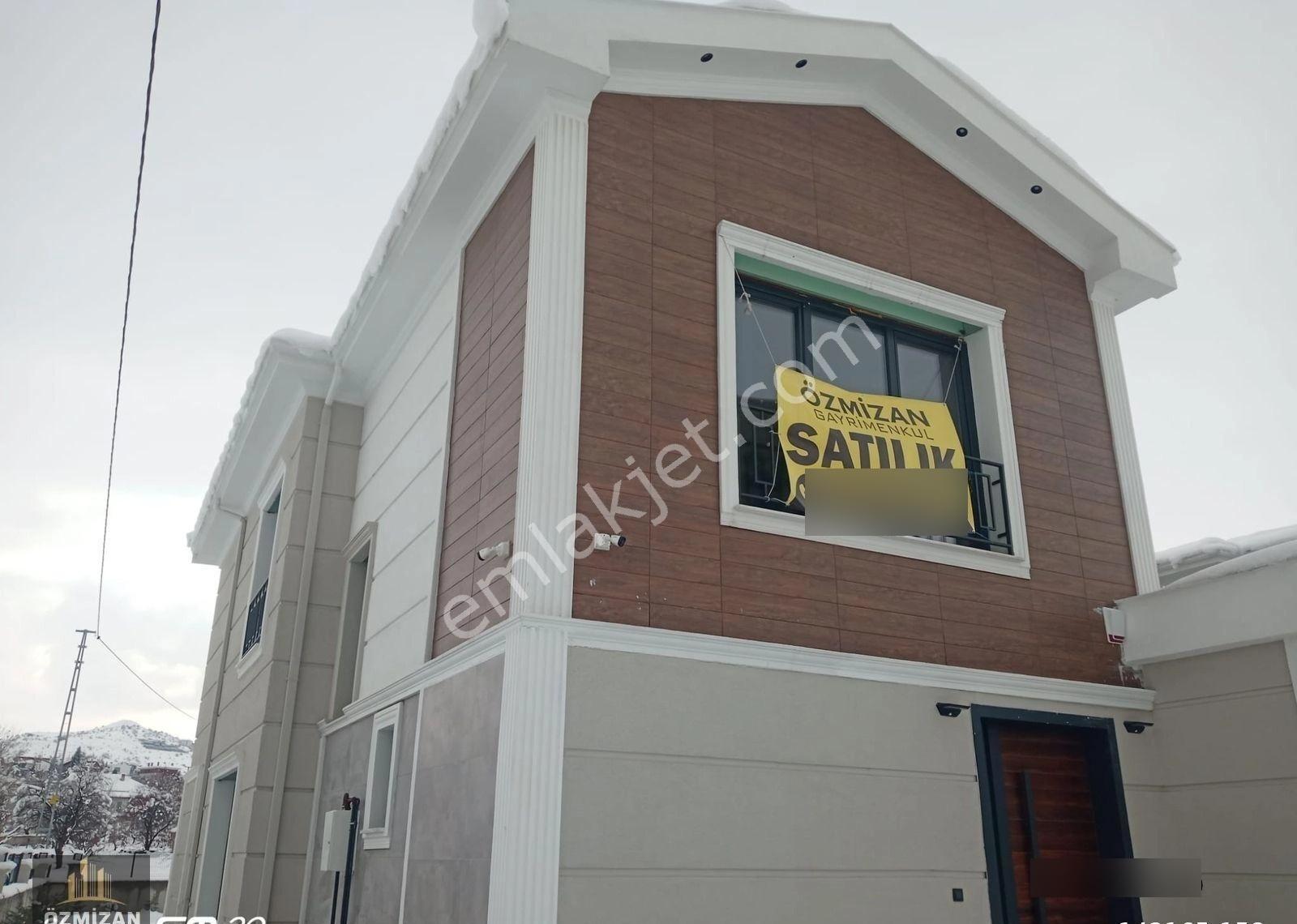 Erenköy (gediris) Mevki Satılık 7+2 Lüks Villa - Görsel 2
