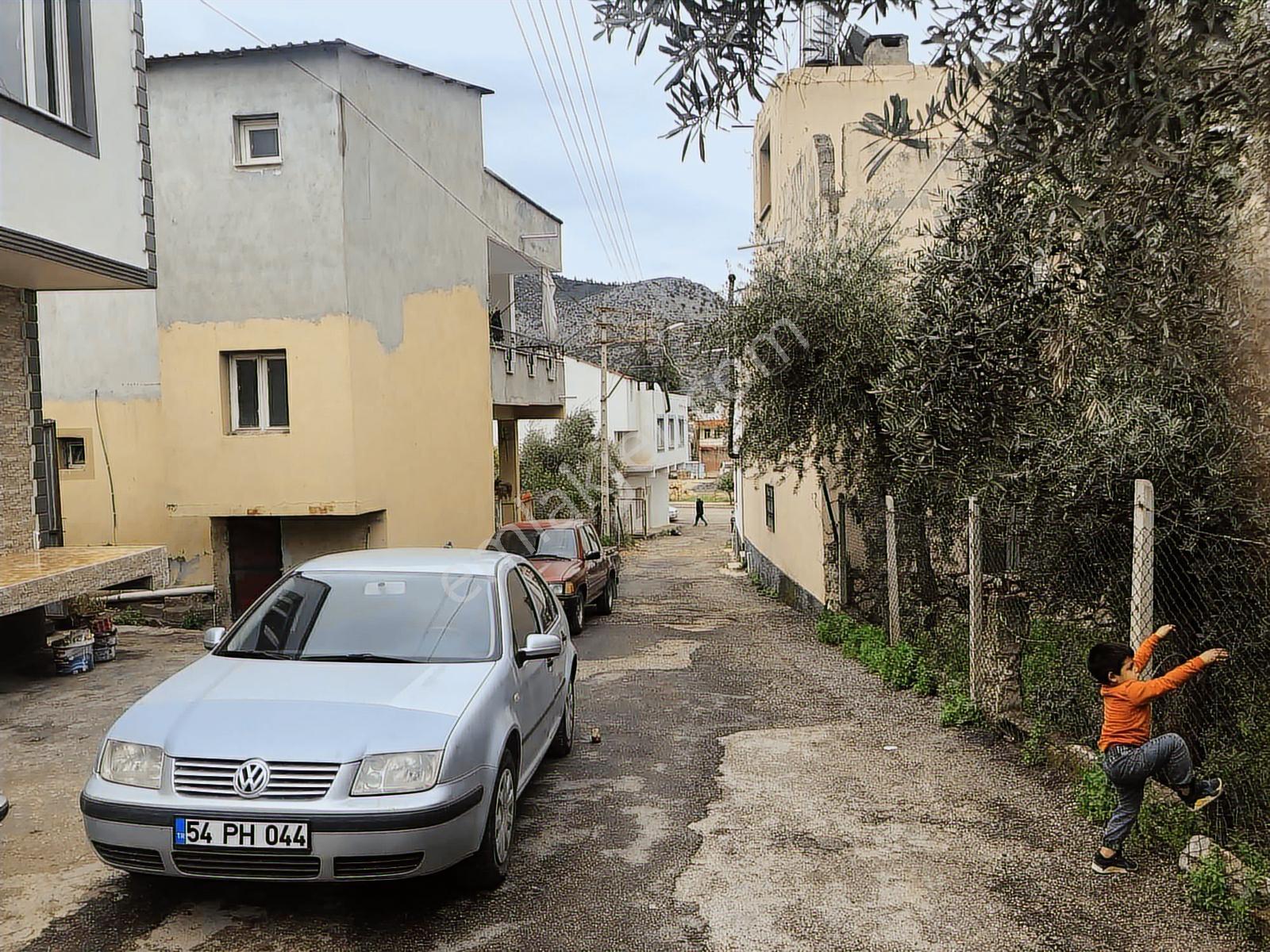 Anadolu Gayrimenkulden Hastane Ana Kapısı Yakınında İki Katlı - Görsel 24