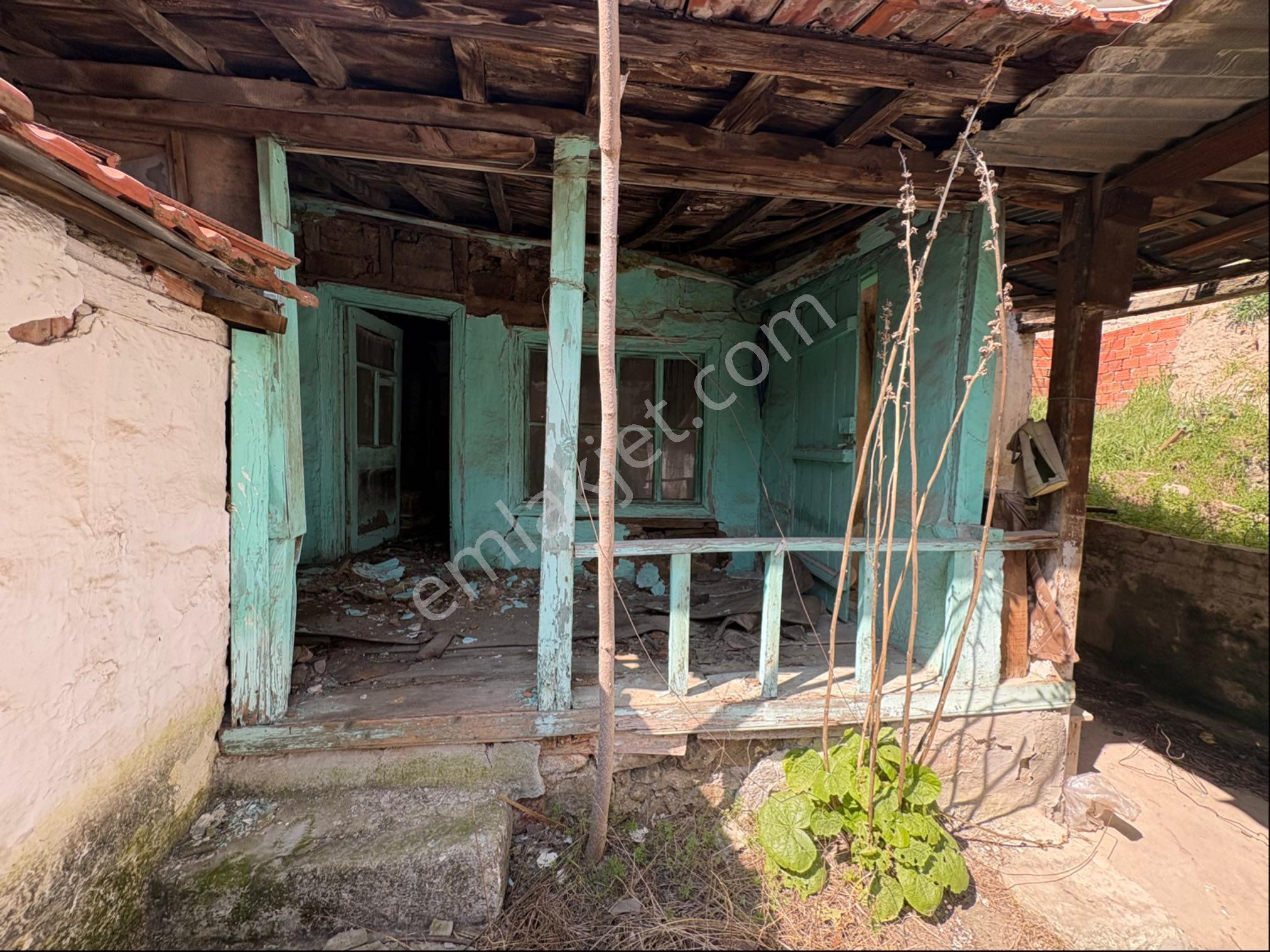 Bergama Ertuğrul Mahallesi’nde Satılık Müstakil Ev - Görsel 6