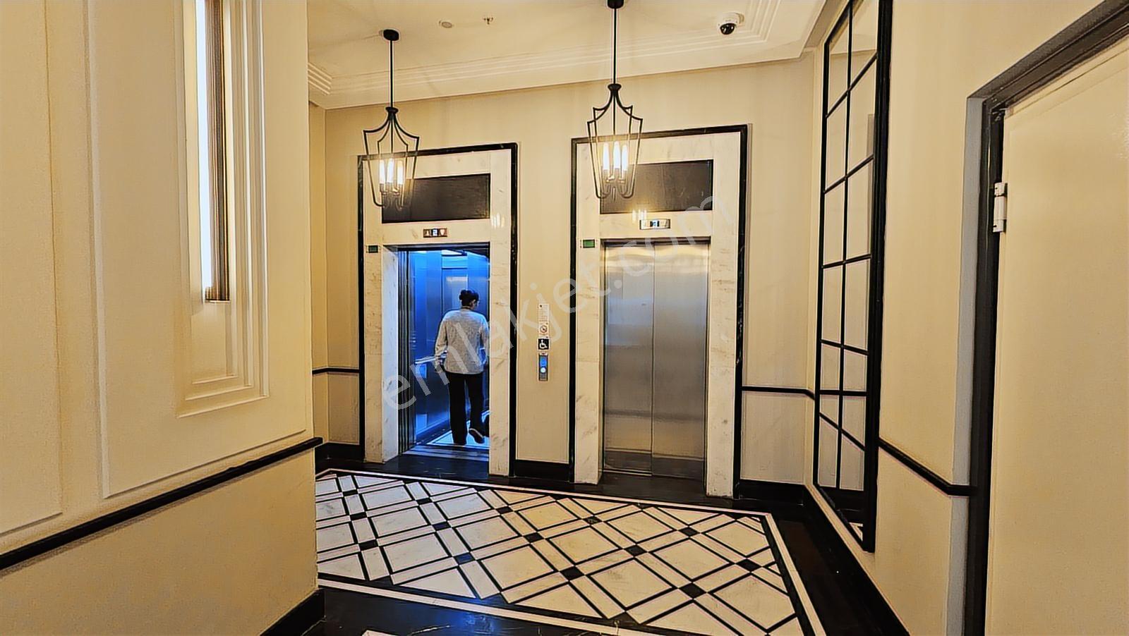 Satılık Taksim 360 Eşyalı 1+1 Daire - Görsel 23