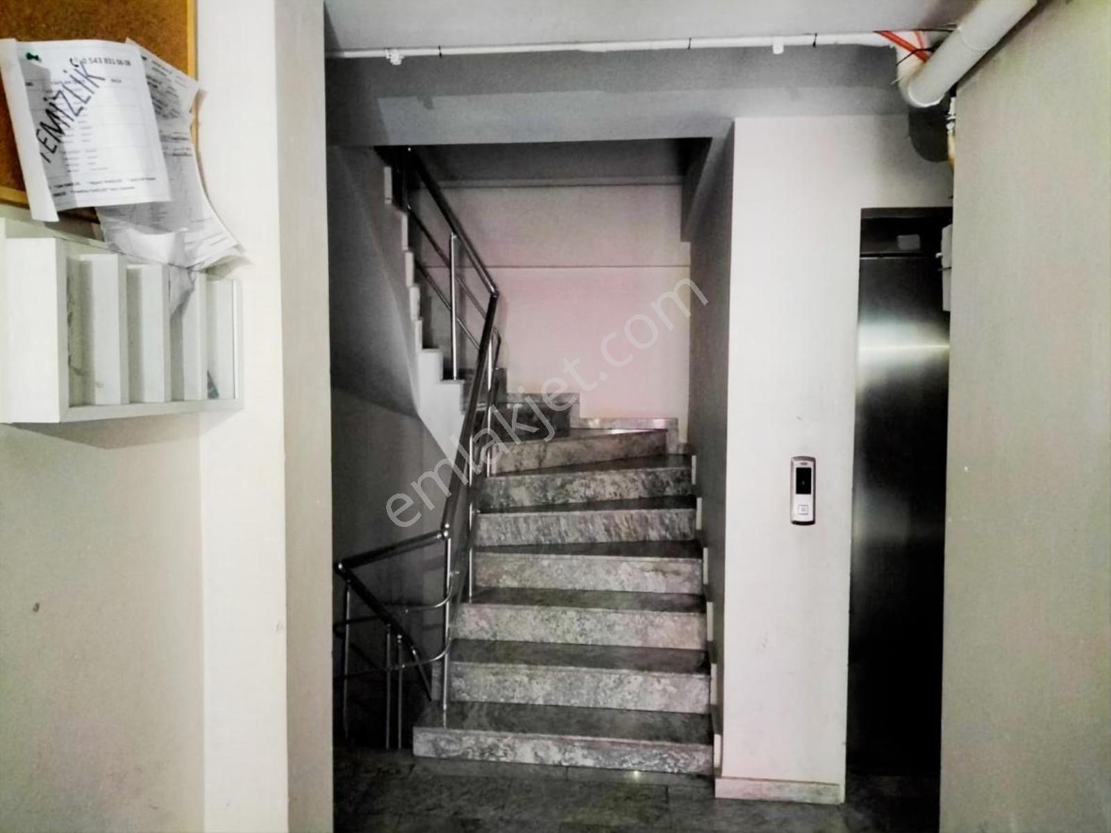 Re/max Mid Balıkesir Lisesi Karşısı Satılık 1 + 1 Ara Kat Daire - Görsel 5