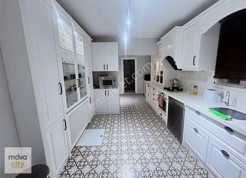 Binevlerde Full Yapılmış 2 Katlı Satılık Villa - Görsel 14