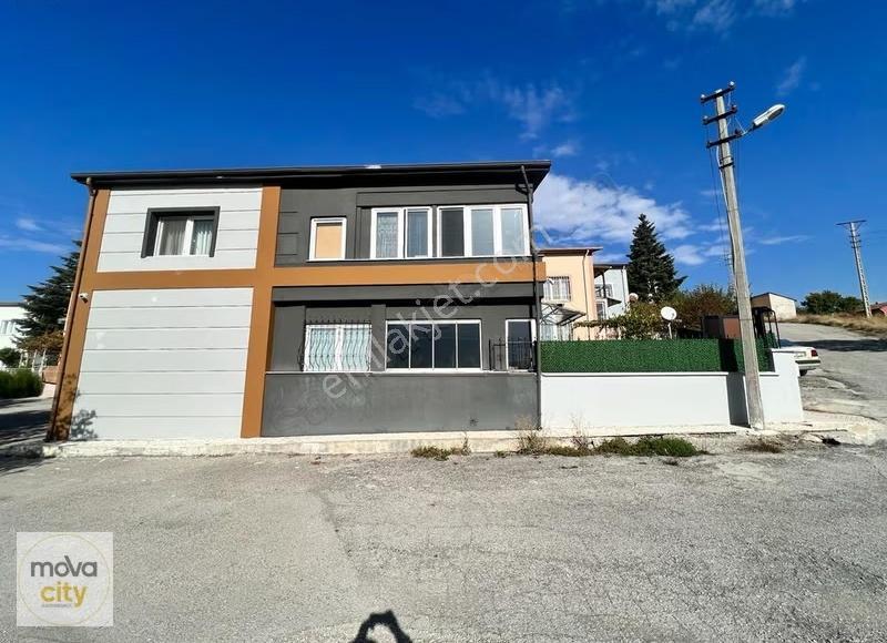 Binevlerde Full Yapılmış 2 Katlı Satılık Villa - Görsel 2