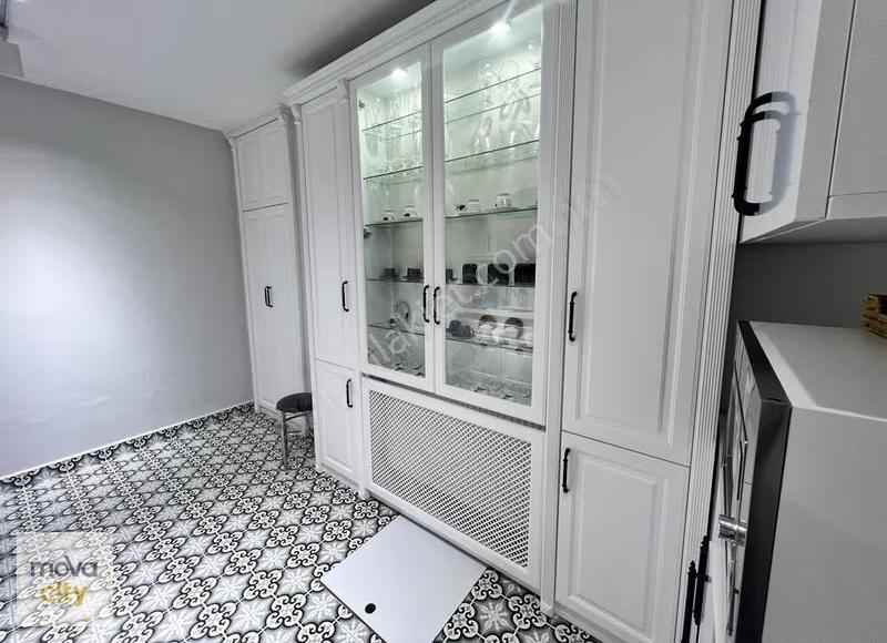 Binevlerde Full Yapılmış 2 Katlı Satılık Villa - Görsel 6