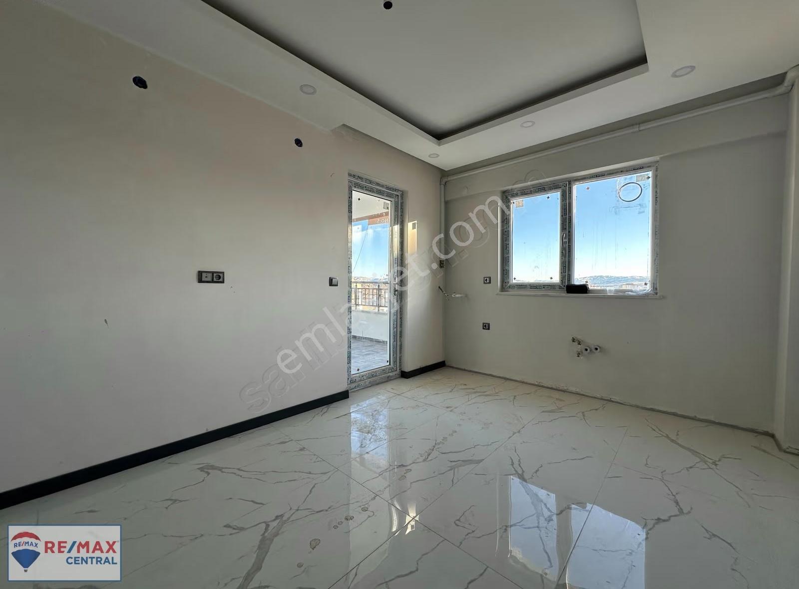 Re/max Central'dan Alibaba Mah.'de 3.5+1 Satılık Lüks Daire - Görsel 19