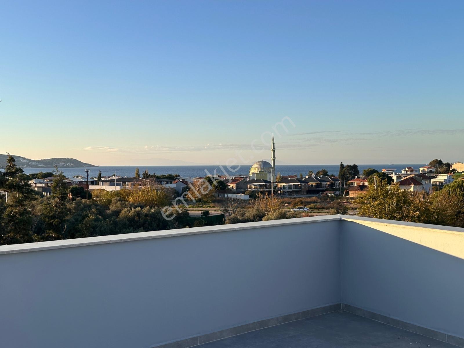 Foça Kozbeyli'de, Deniz Manzaralı, Yeni 3+1 Geniş Bahçeli Villa - Görsel 27
