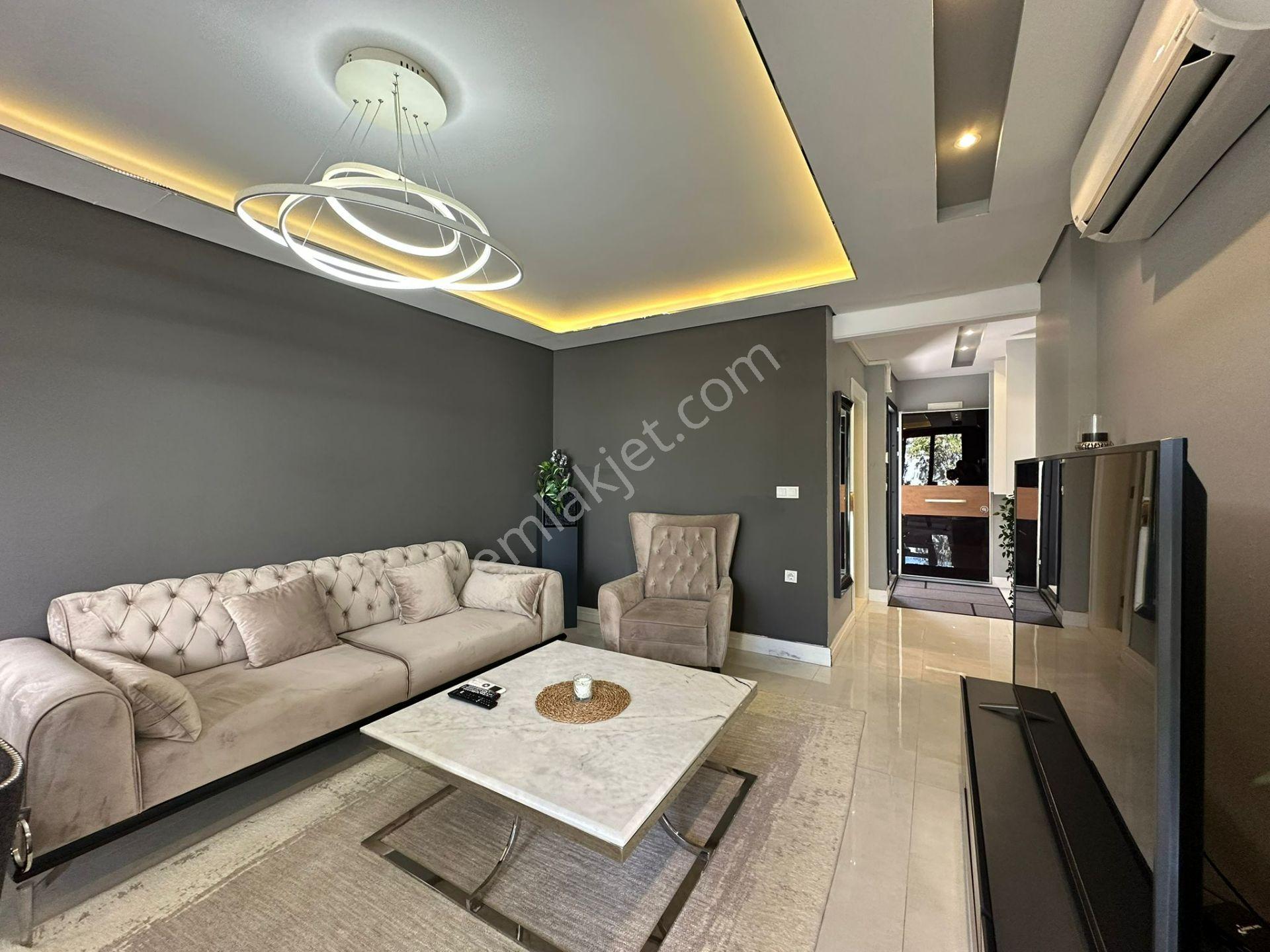 Kuşadası Kadınlar Denizi 3+1 Bahçe Katı Havuzlu Ultra Lüks Kiralık Daire - Görsel 13