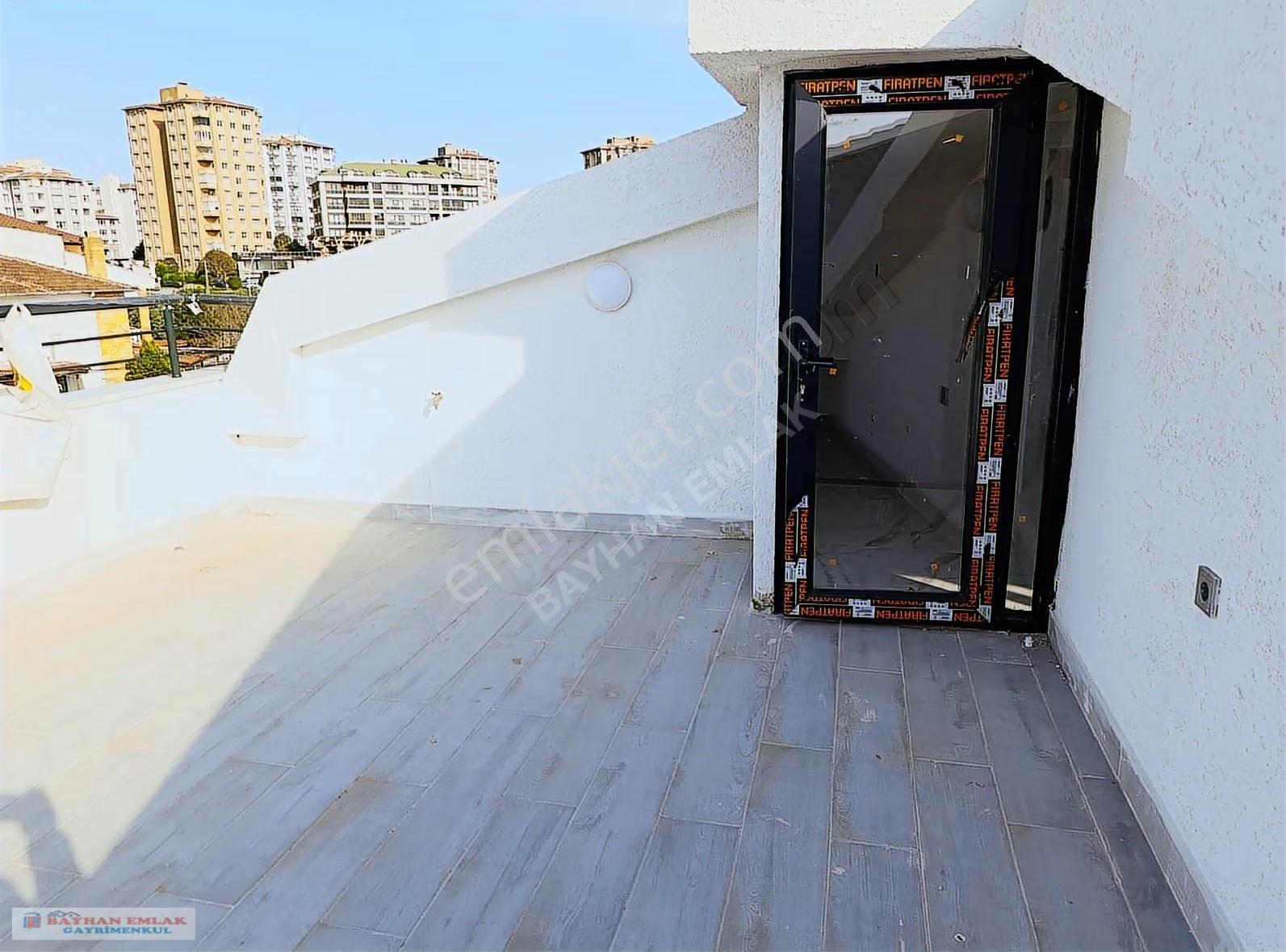 Mimaroba'da Deniz Manzaralı Lüks Triplex Villa - Görsel 5