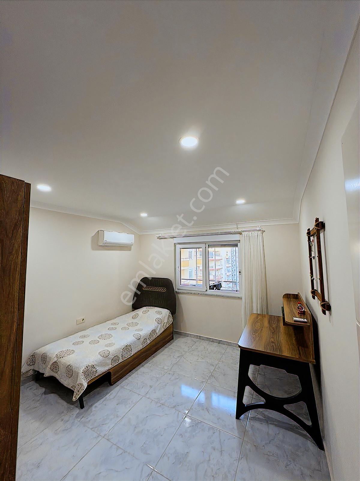 Mahmutlarda Denize 350 Metre 3+1 Dubleks Full Eşyalı Havuzlu - Görsel 17
