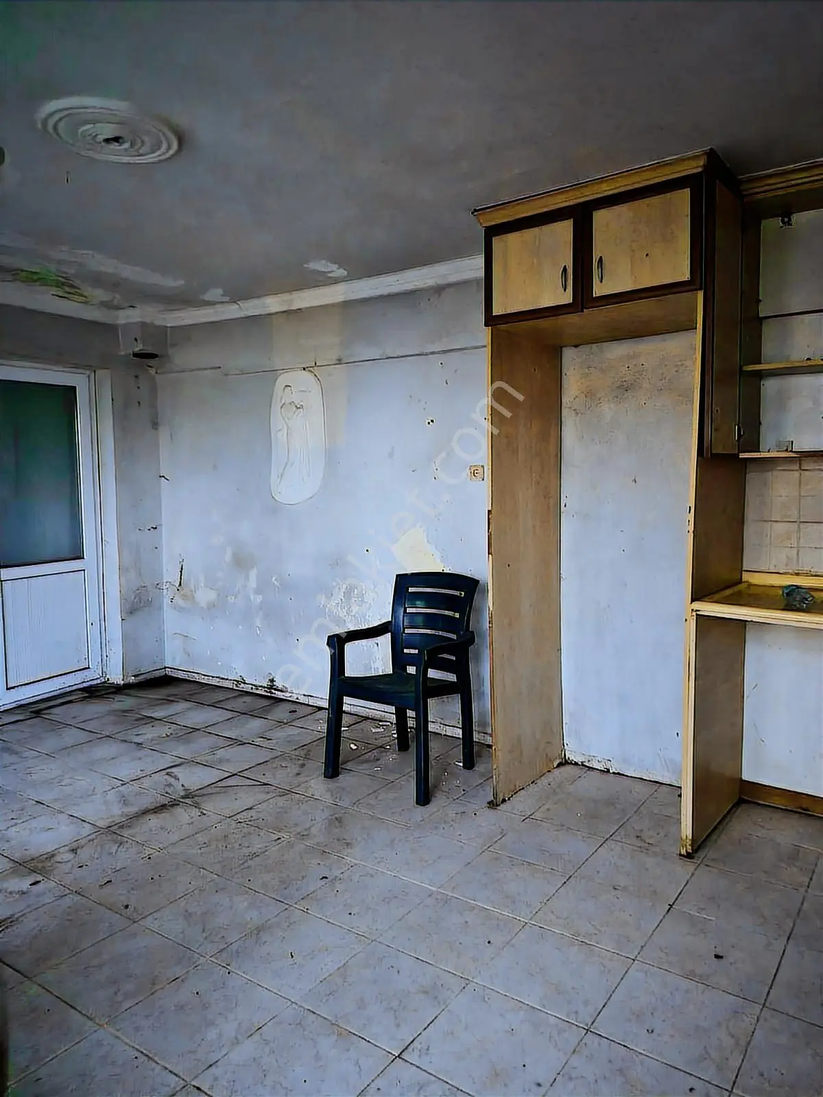 Kuşadası Tam Merkezinde 2 Katlı Müstakil Ev - Görsel 2