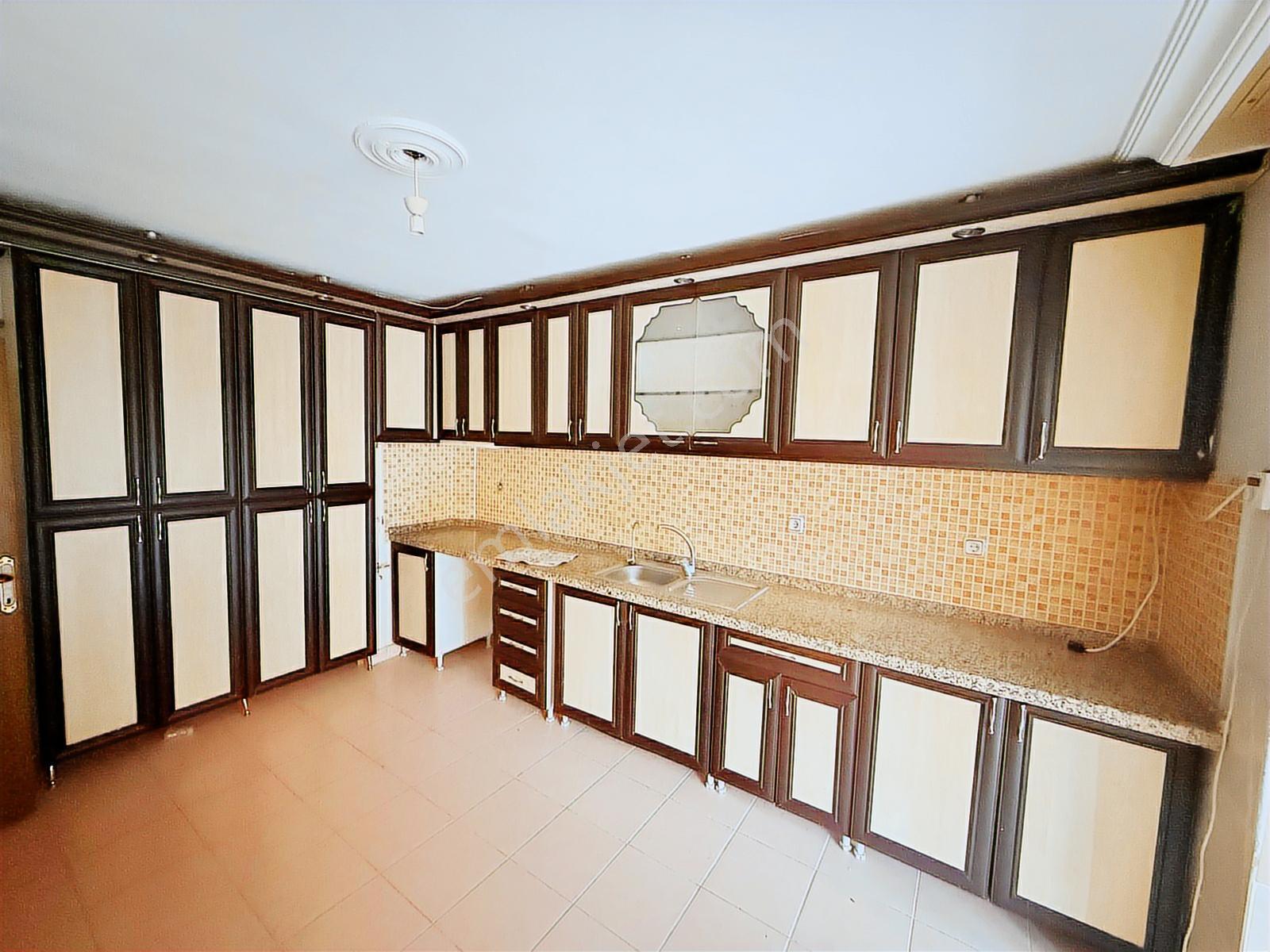 Manzaralı Site İçinde 6+2 450 M2 Müstakil Bahçeli Süper Villa - Görsel 33