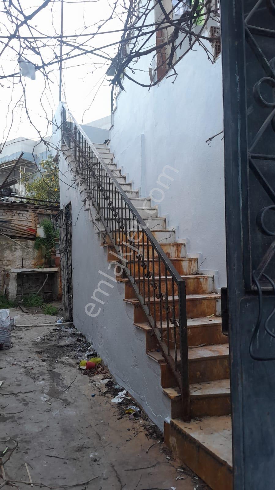 Kuşadası Merkezde 5+2 Müstakil Ev - Görsel 32