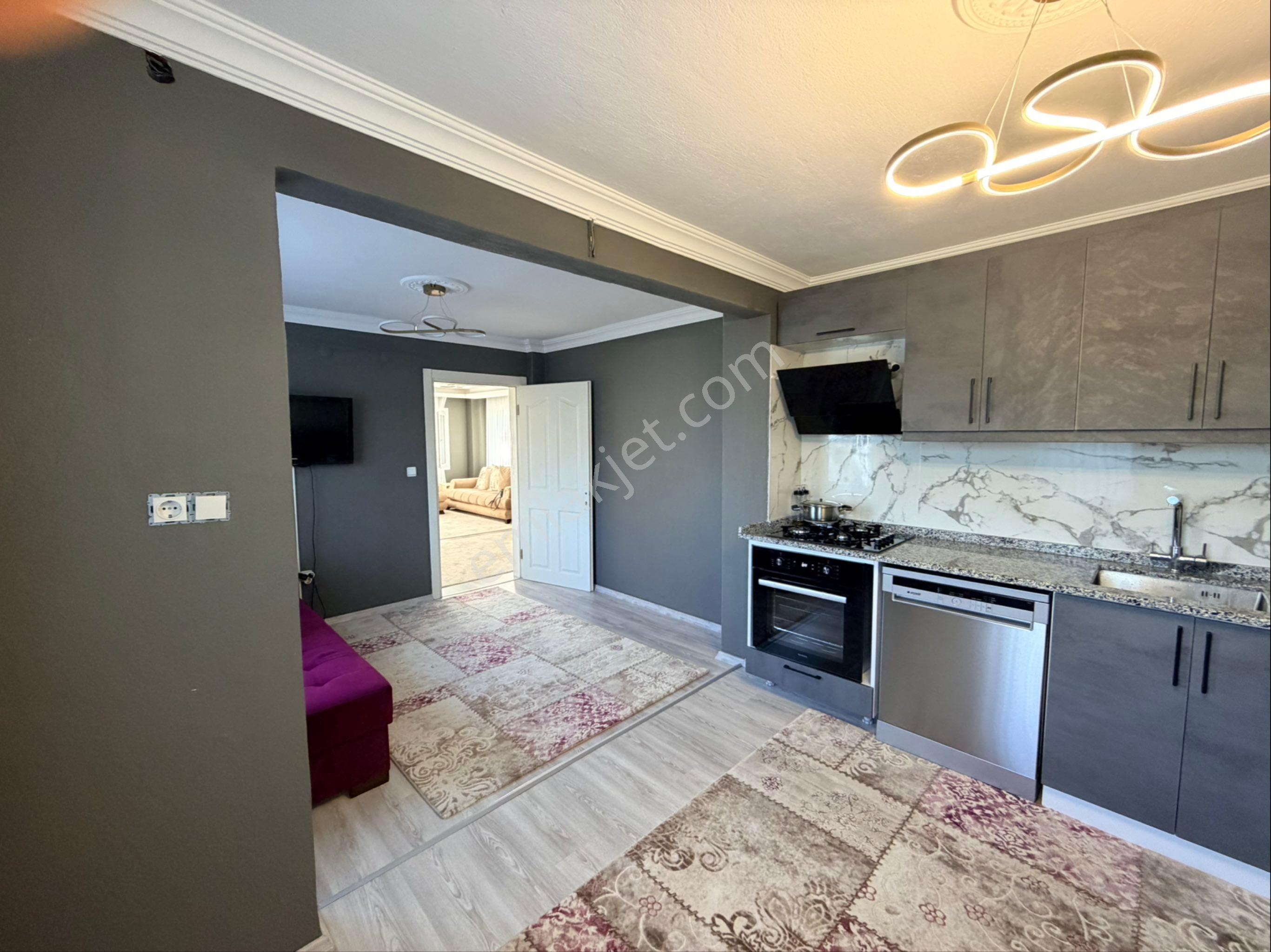 Deniz Manzaralı, Geniş Müstakil Villa: 3+1, 185m² Net - Görsel 6