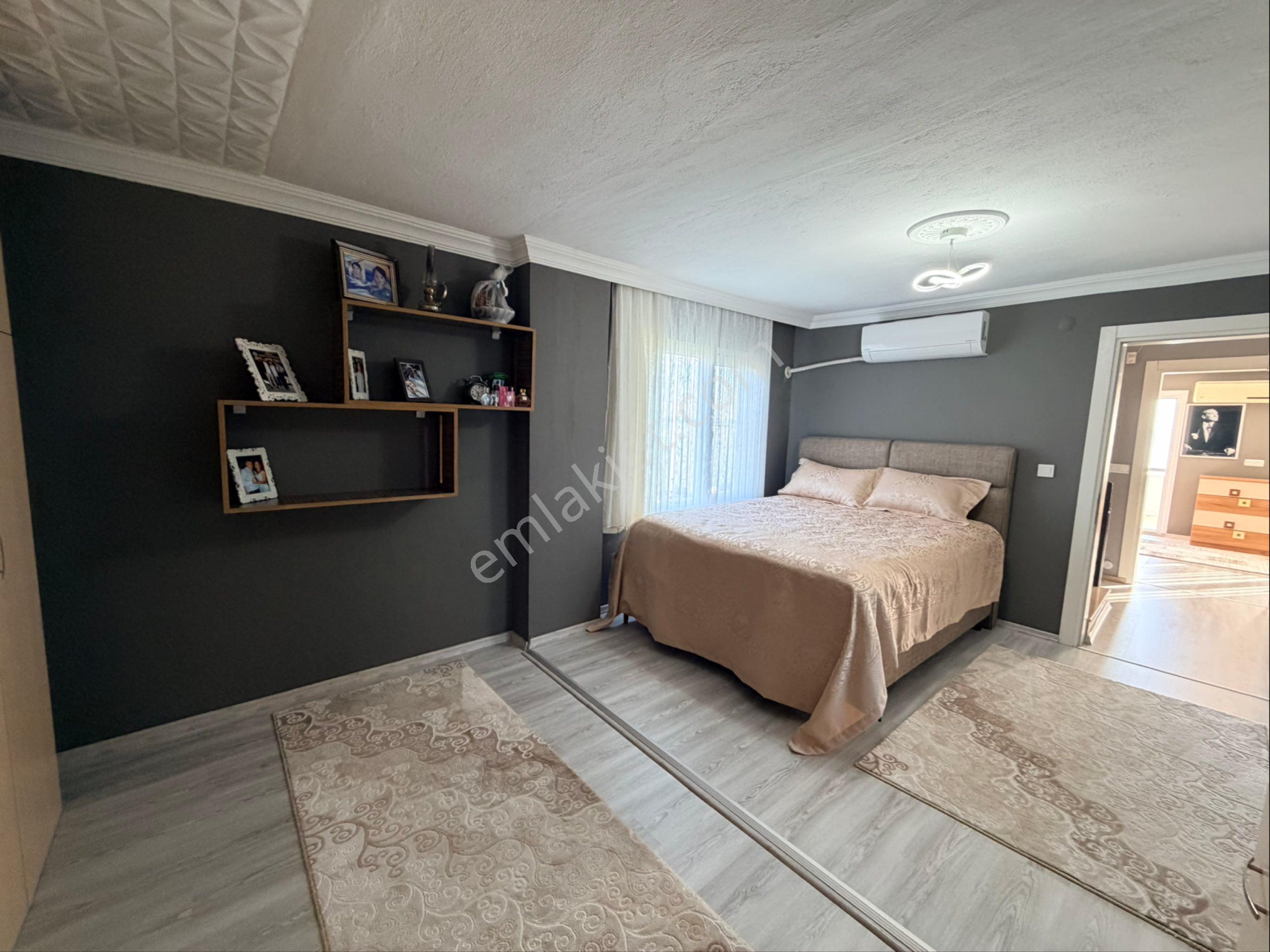 Deniz Manzaralı, Geniş Müstakil Villa: 3+1, 185m² Net - Görsel 9
