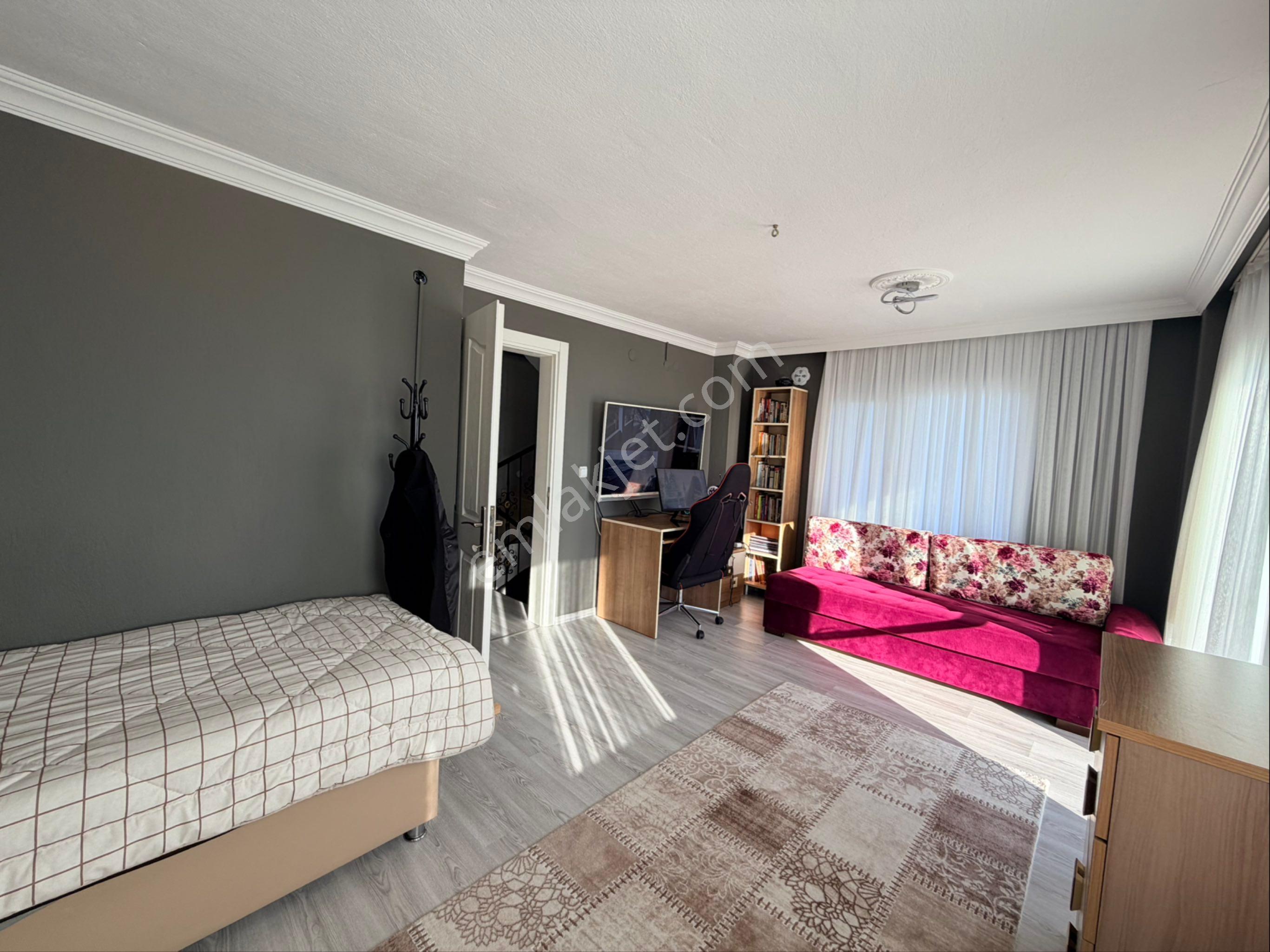 Deniz Manzaralı, Geniş Müstakil Villa: 3+1, 185m² Net - Görsel 11