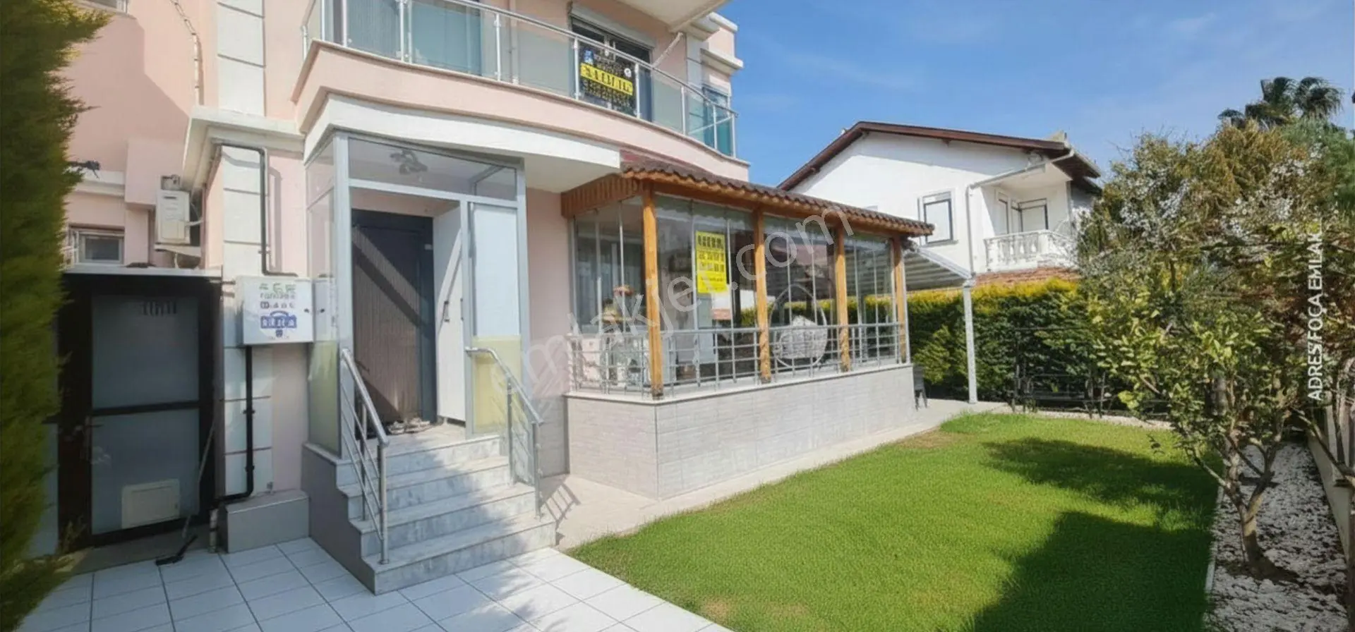 Yenifoça Pazaryerinde Satılık Müstakil Bahçeli 3+1 Lüx Villa - Görsel 4