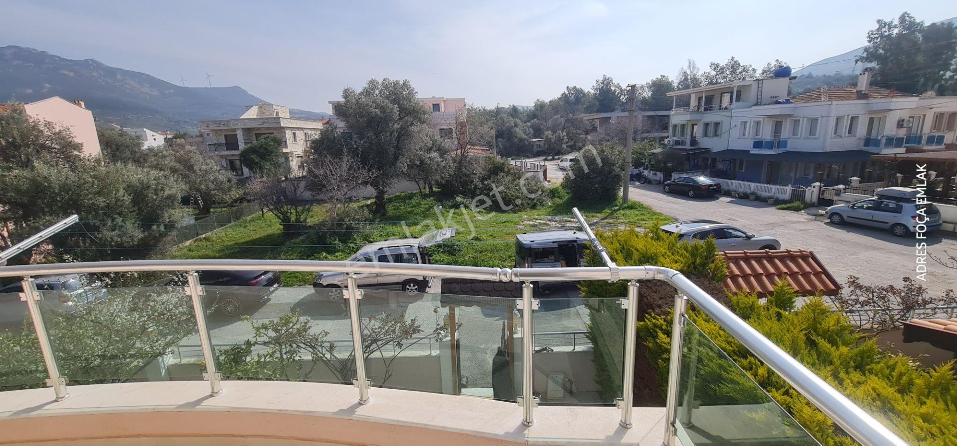 Yenifoça Pazaryerinde Satılık Müstakil Bahçeli 3+1 Lüx Villa - Görsel 18