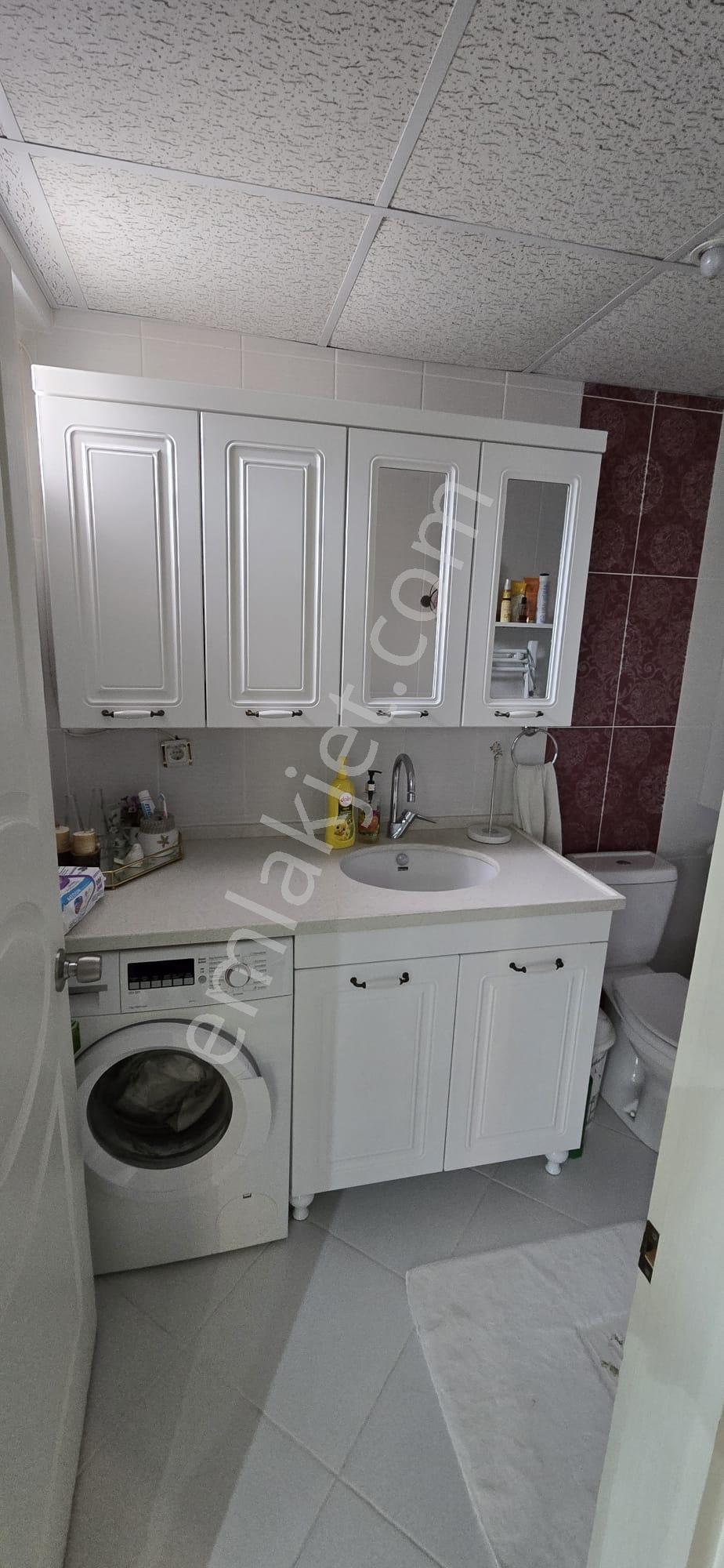 Yenifoça Pazaryerinde Satılık Müstakil Bahçeli 3+1 Lüx Villa - Görsel 21