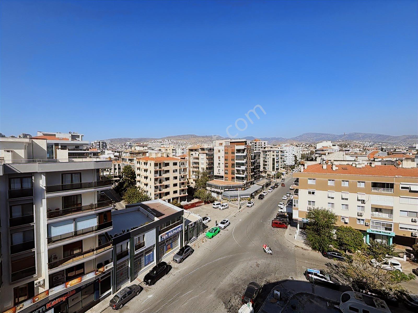 Karşıyaka Biva Queen'de 2+1 Kiralık Daire - Görsel 17