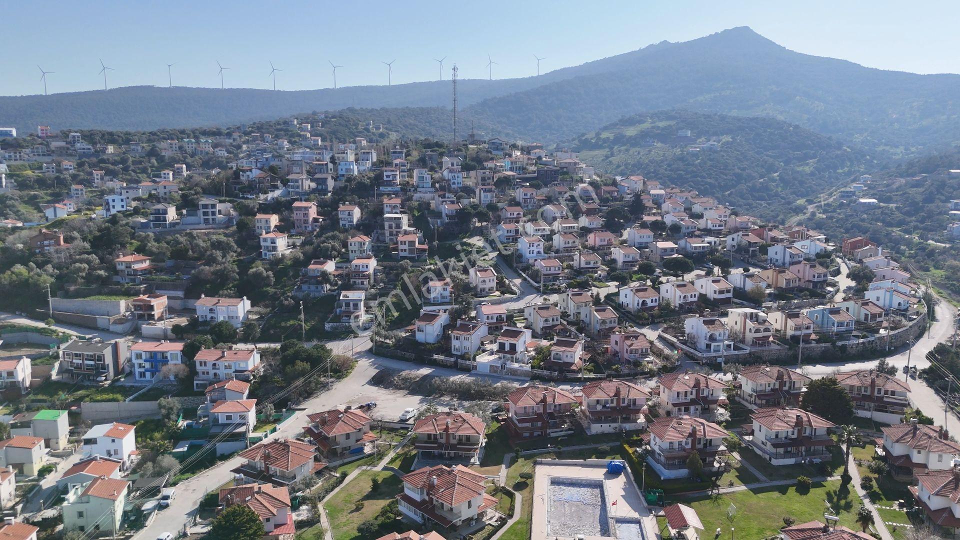 Yenifoça Donatkent'te Deniz Manzaralı Villa İmarlı Satılık Arsa - Görsel 33