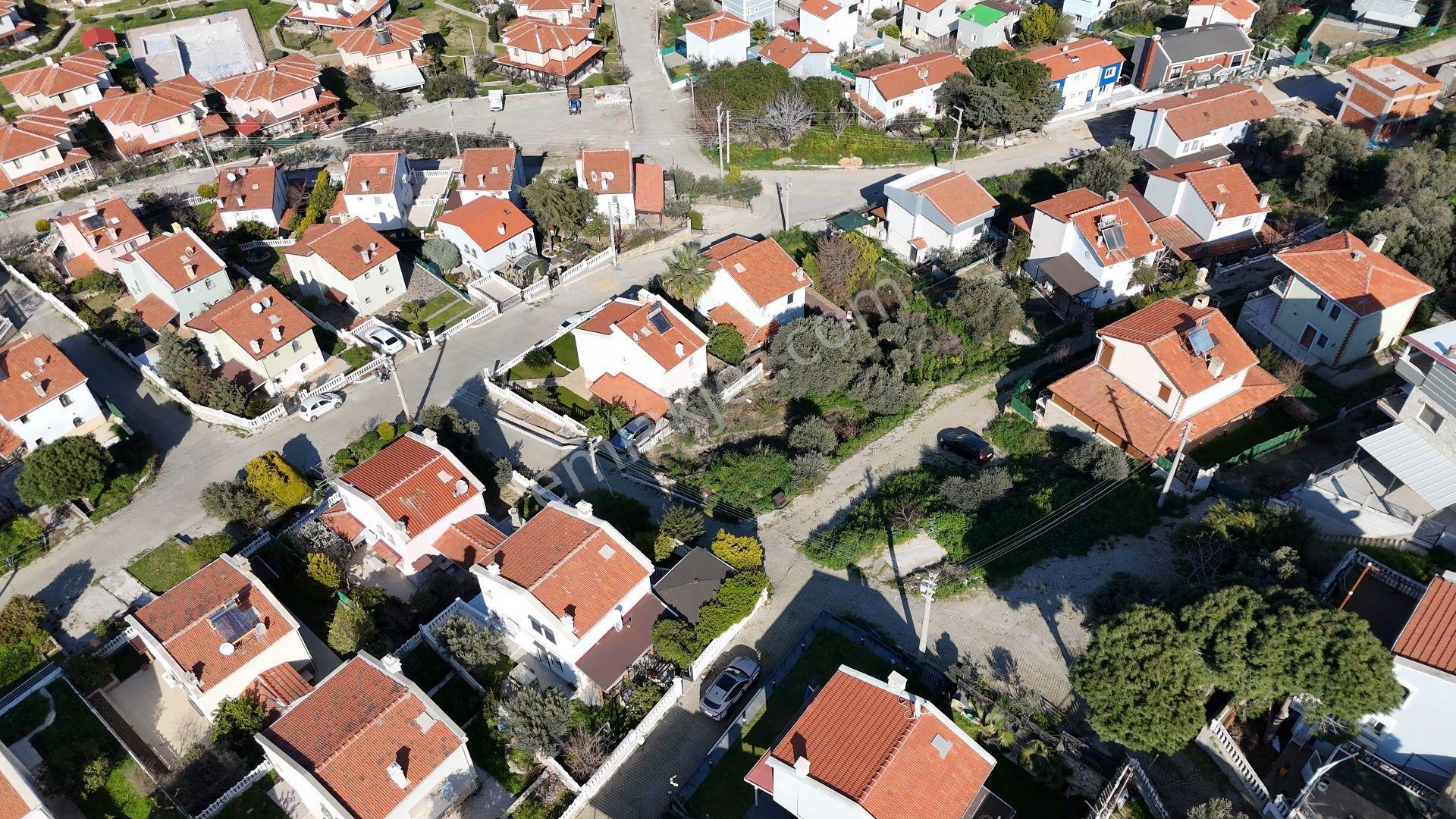 Yenifoça Donatkent'te Deniz Manzaralı Villa İmarlı Satılık Arsa - Görsel 22