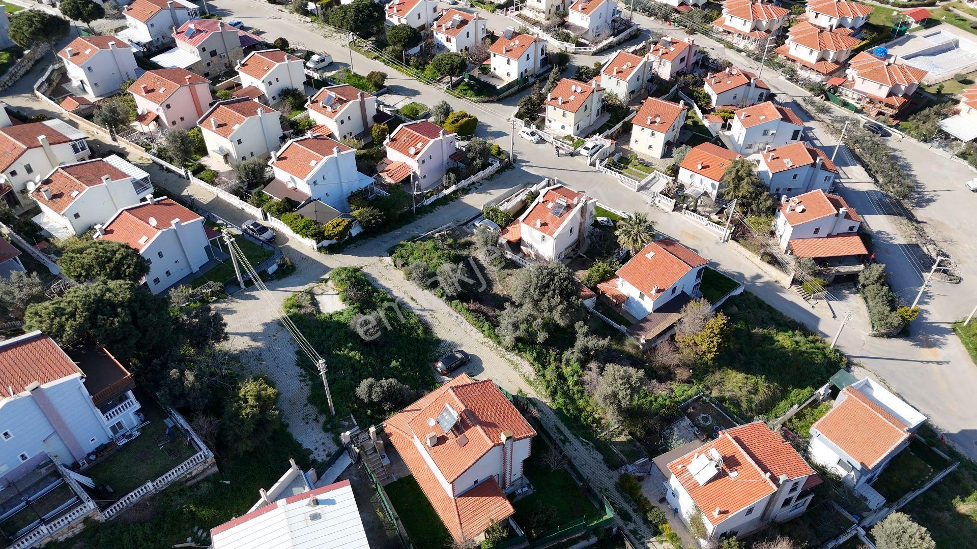 Yenifoça Donatkent'te Deniz Manzaralı Villa İmarlı Satılık Arsa - Görsel 26