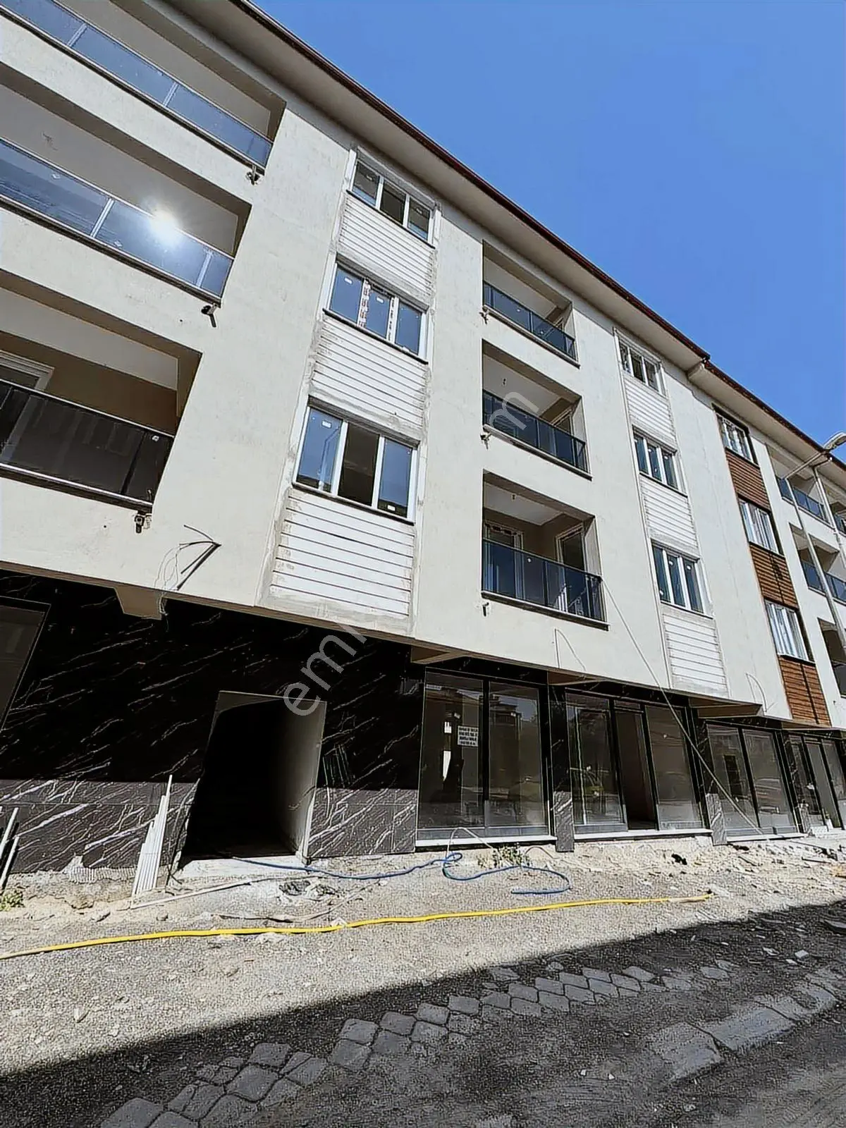 Dalaman Karaçalıda Sıfır Binada Satılık 1+1 Fırsat Daire