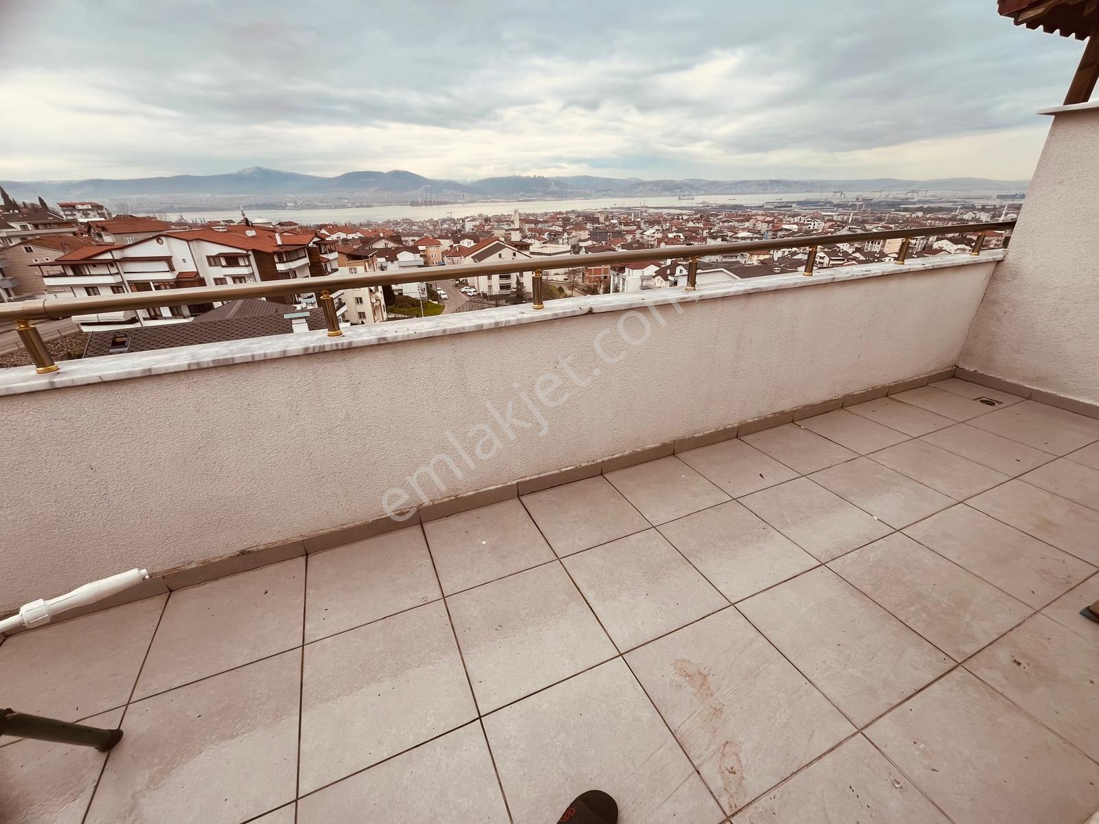Uzmanlar'dan Gölcük Piyalepşa Satılık 4+1 Dubleks Daire - Görsel 27