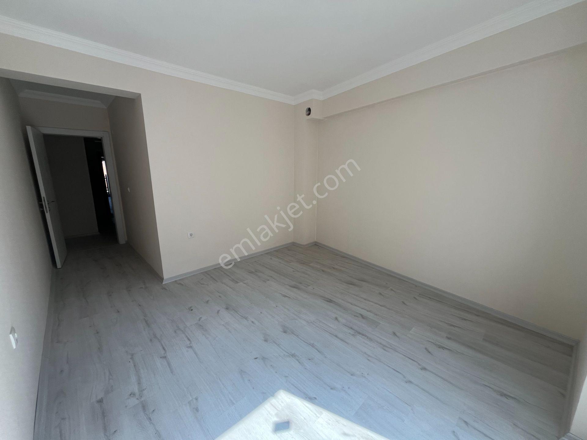 Gümüşpala'da Okul Ve Pazar Yeri Yakını Ara Kat 3+1 Satılık Daire - Görsel 12
