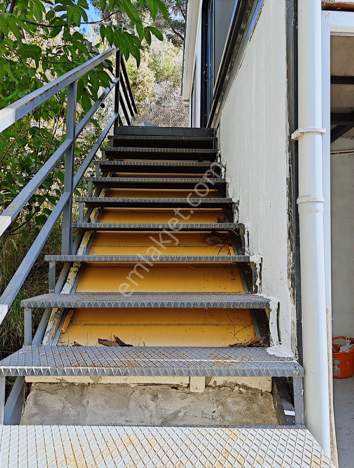 Karabağlar Kavacık İçinde 3+1 Evi Olan Satılık Bahçe - Görsel 19