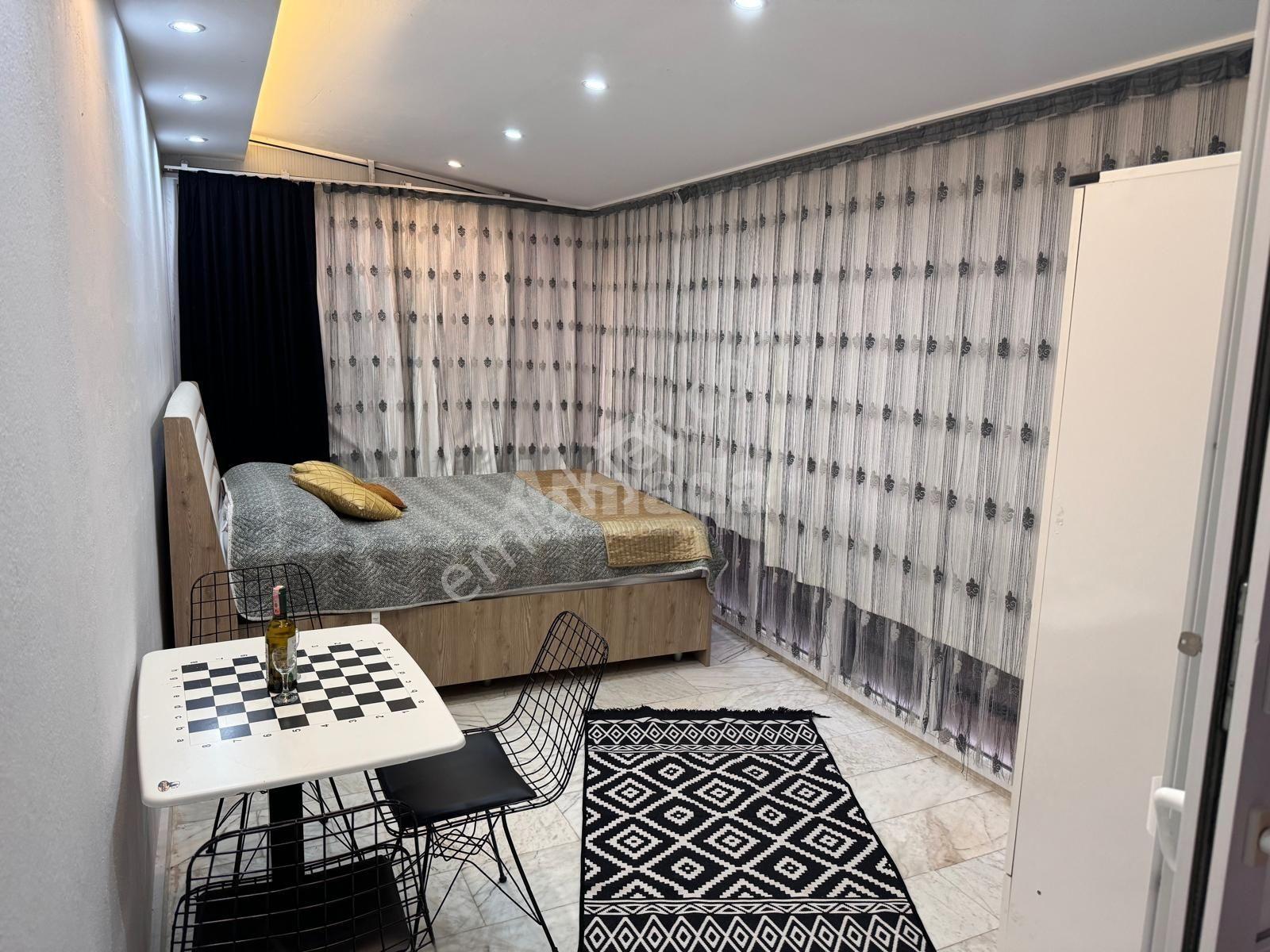 Kuşadası Güzelçamlıda Denize 500 M 8+3 Eşyalı Villa - Görsel 16