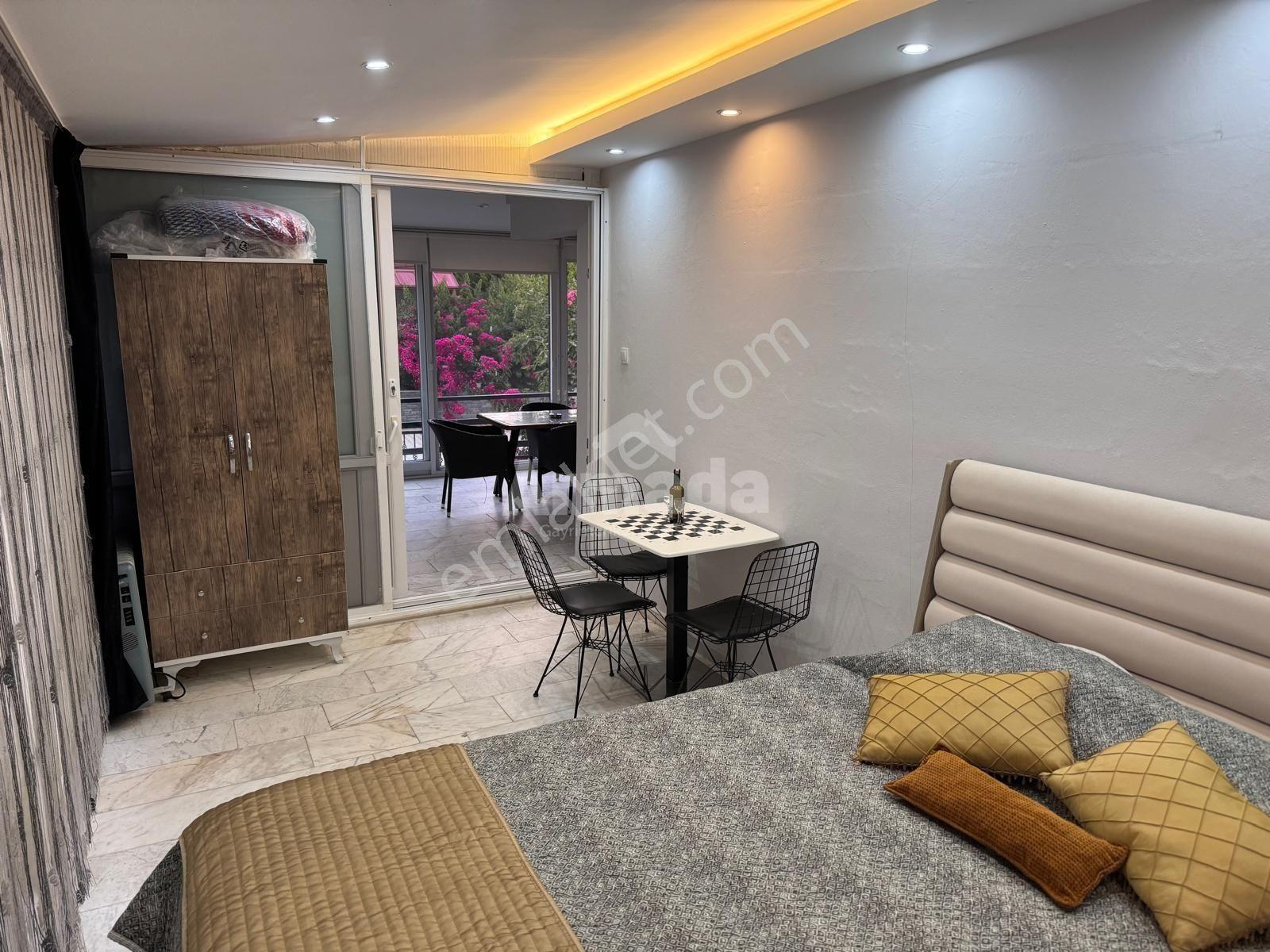 Kuşadası Güzelçamlıda Denize 500 M 8+3 Eşyalı Villa - Görsel 6