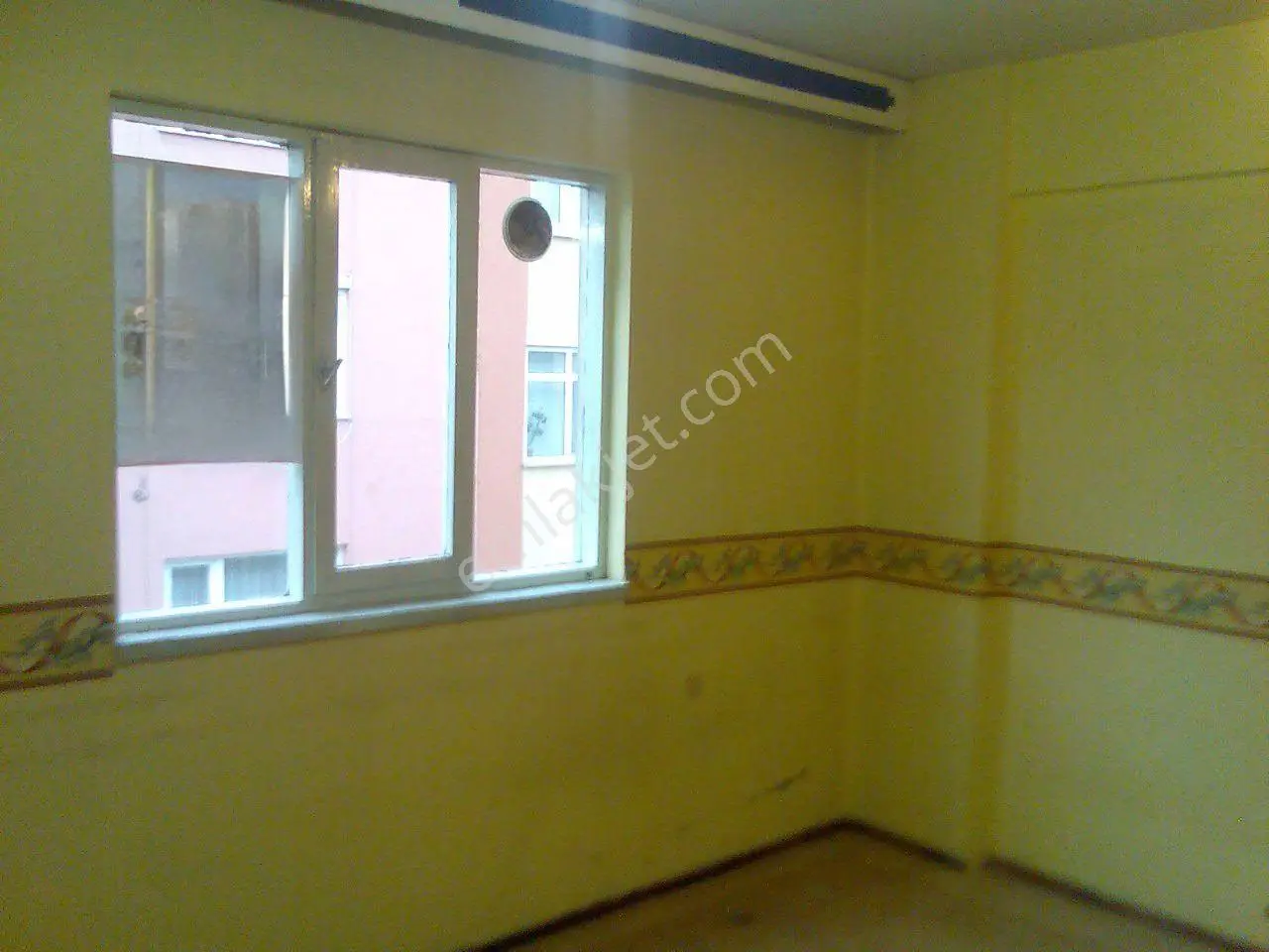 Altıparmakta Eşyalı Satılık 2+1 Daire - Görsel 5