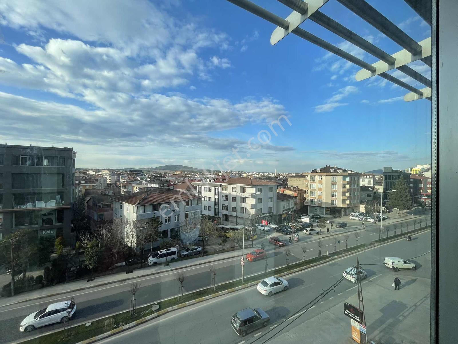 Sancaktepe'de Kiralık Dubleks Teraslı Plaza Katları - Görsel 8