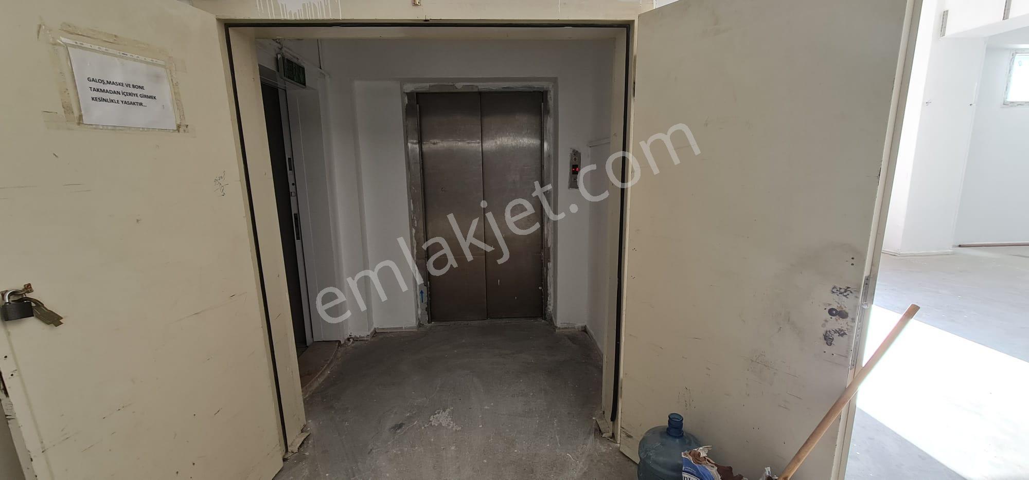 Buca Osb Begos Da 1100 M² Kiralık Tek Kat İmalathane - Depo - Görsel 8