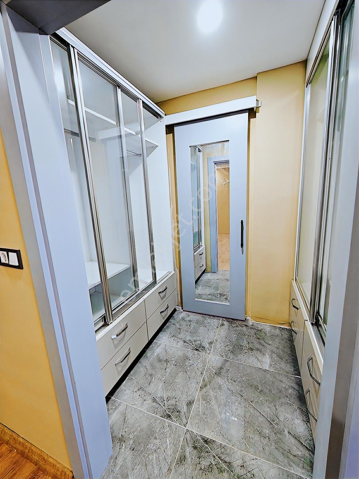 Evbuldan Tilmerçte Oturmaya Hazır 2 Daire Üzeri 4+1 Arakat Daire - Görsel 17