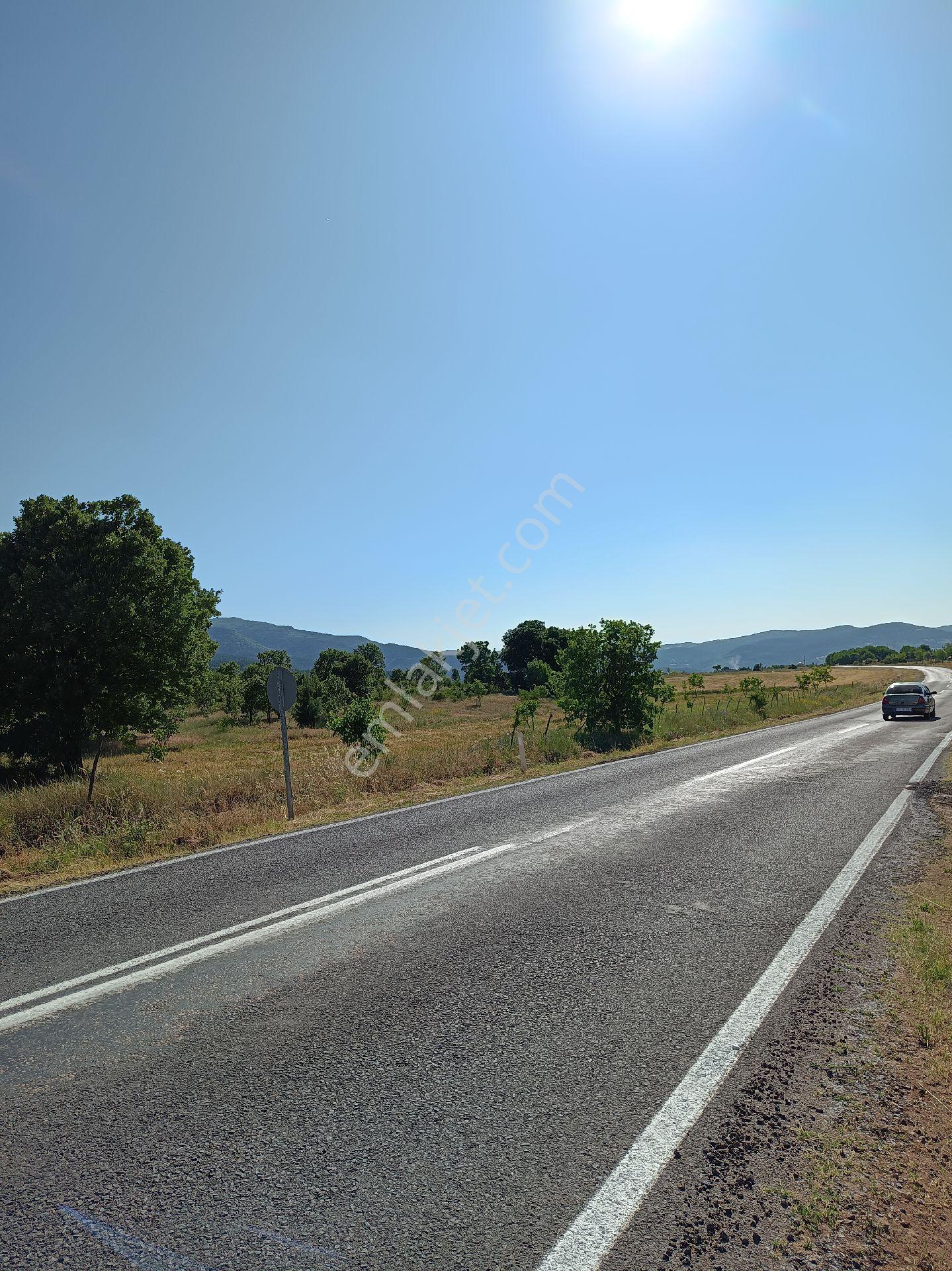 Muhteşem Akdağ Manzaralı Turizm İmarlı Arazi Duble Yola Cepheli