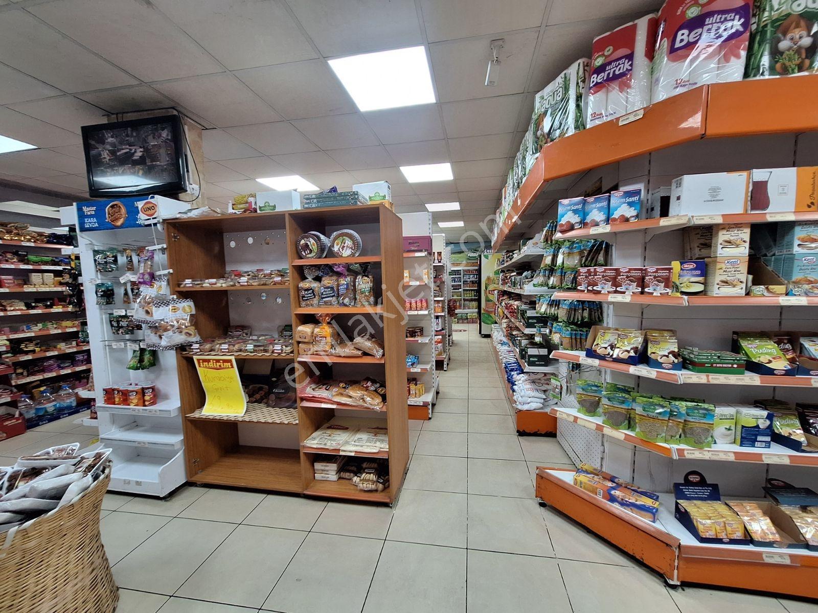 Kayışdağın'da Devren Satılık Market - Görsel 12