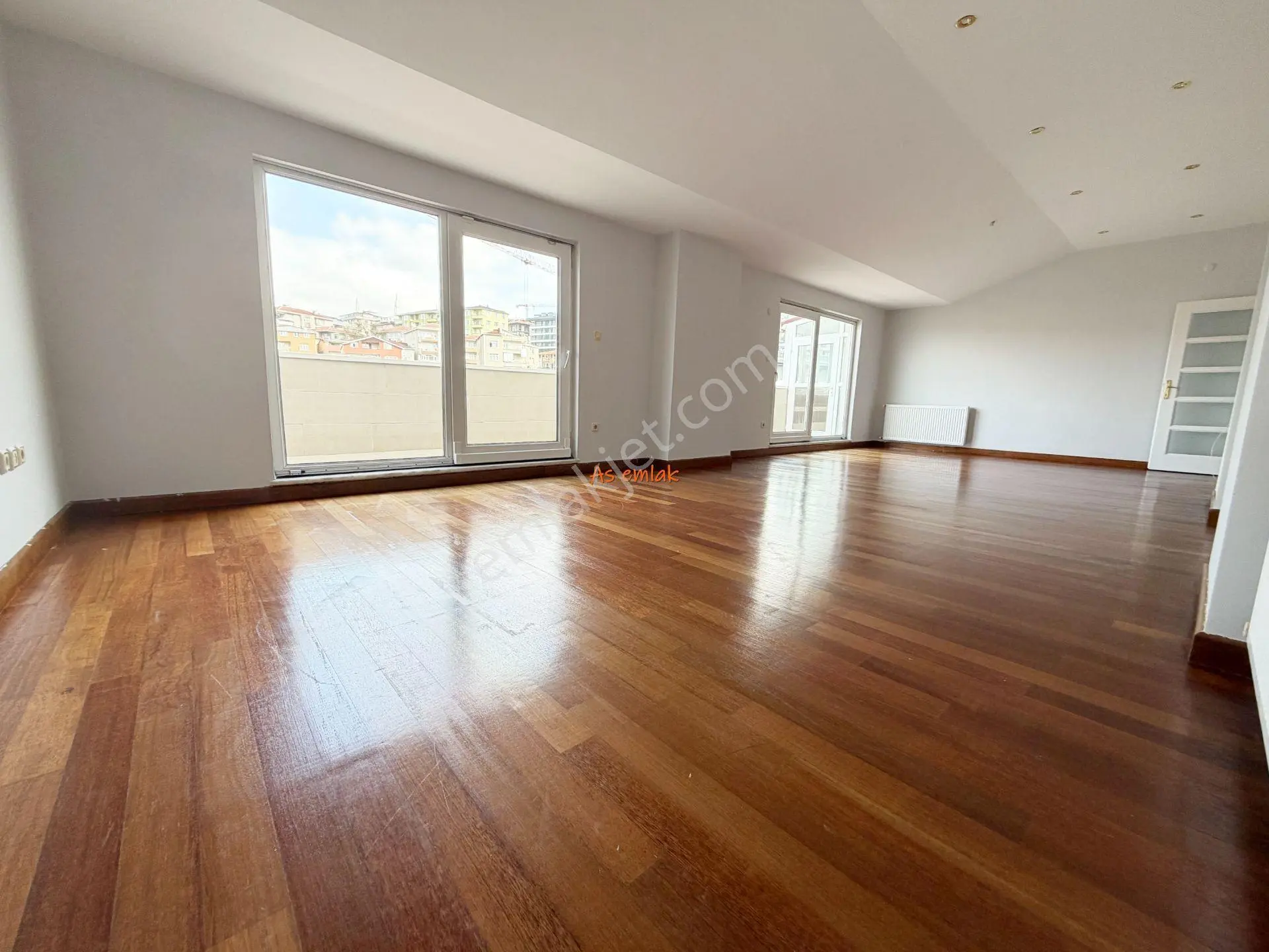 As Emlak'tan 4+1 Yeni Çamlıca Sitesinde Manzaralı Teraslı Daire - Görsel 28