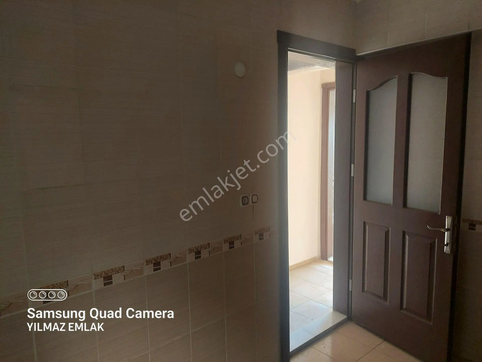 Cumhuriyet Mahallesinde Kiralık 3+1 Daire - Görsel 18