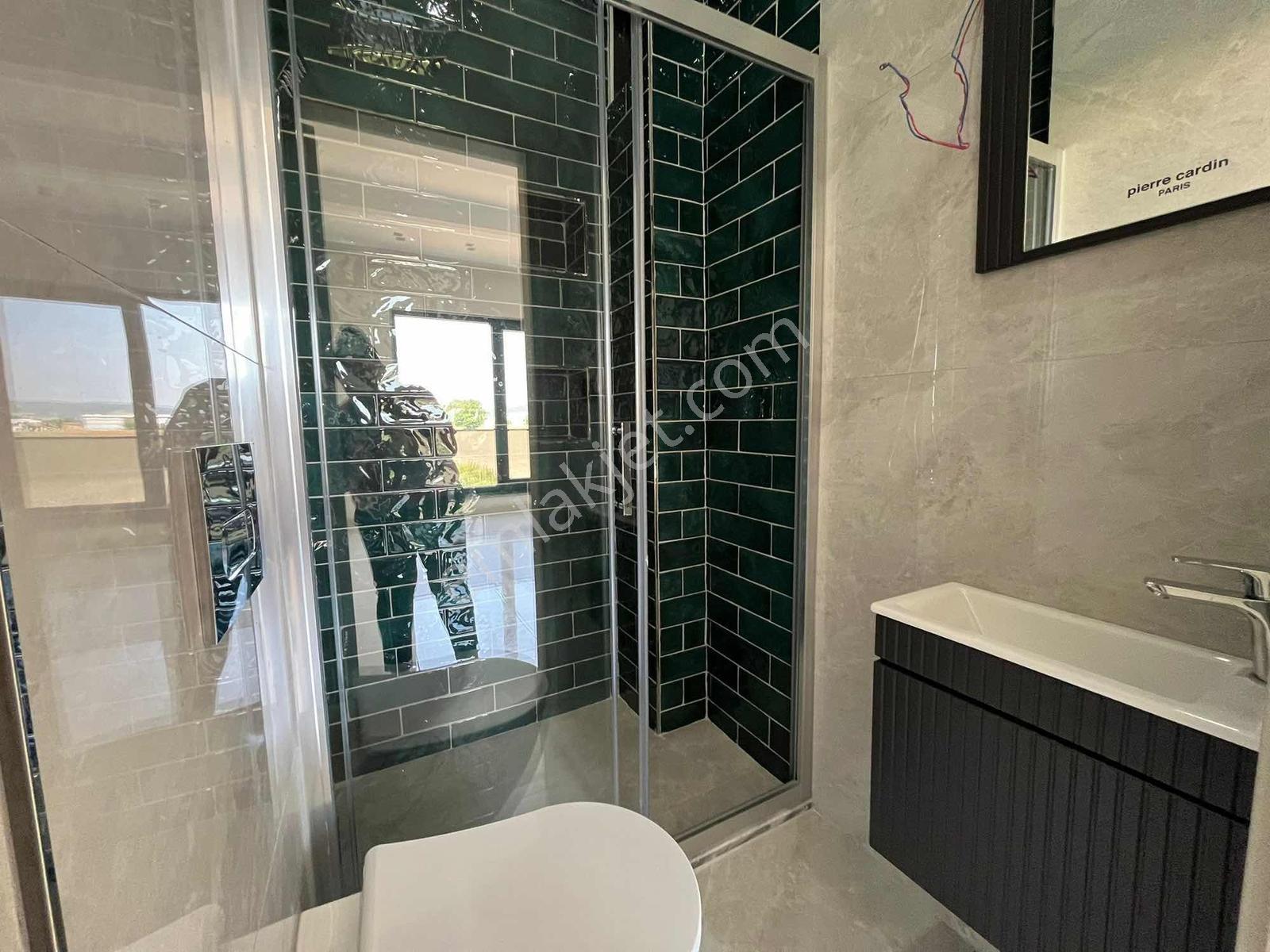 Geniş Yeşil Alanlı,tam Müstakil,özel Yapım,lüks Villa - Görsel 33