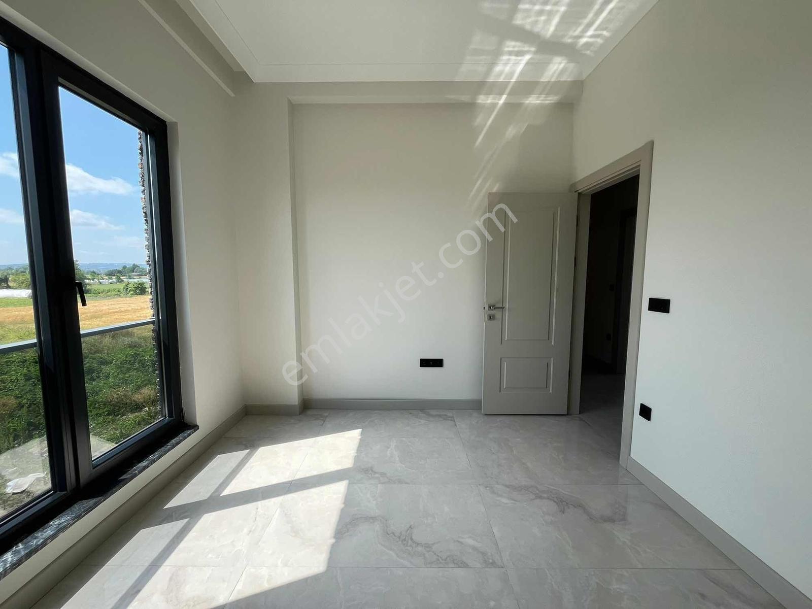 Geniş Yeşil Alanlı,tam Müstakil,özel Yapım,lüks Villa - Görsel 35