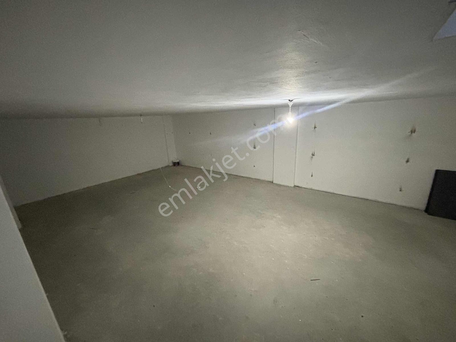Devren Kiralık Her Şeyiyle Hazır Emlak Ofisi - Görsel 2