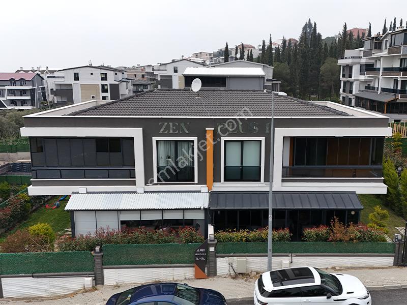 C21 Cius; Umurbey'de Bahçeli Dubleks Villa - Görsel 3